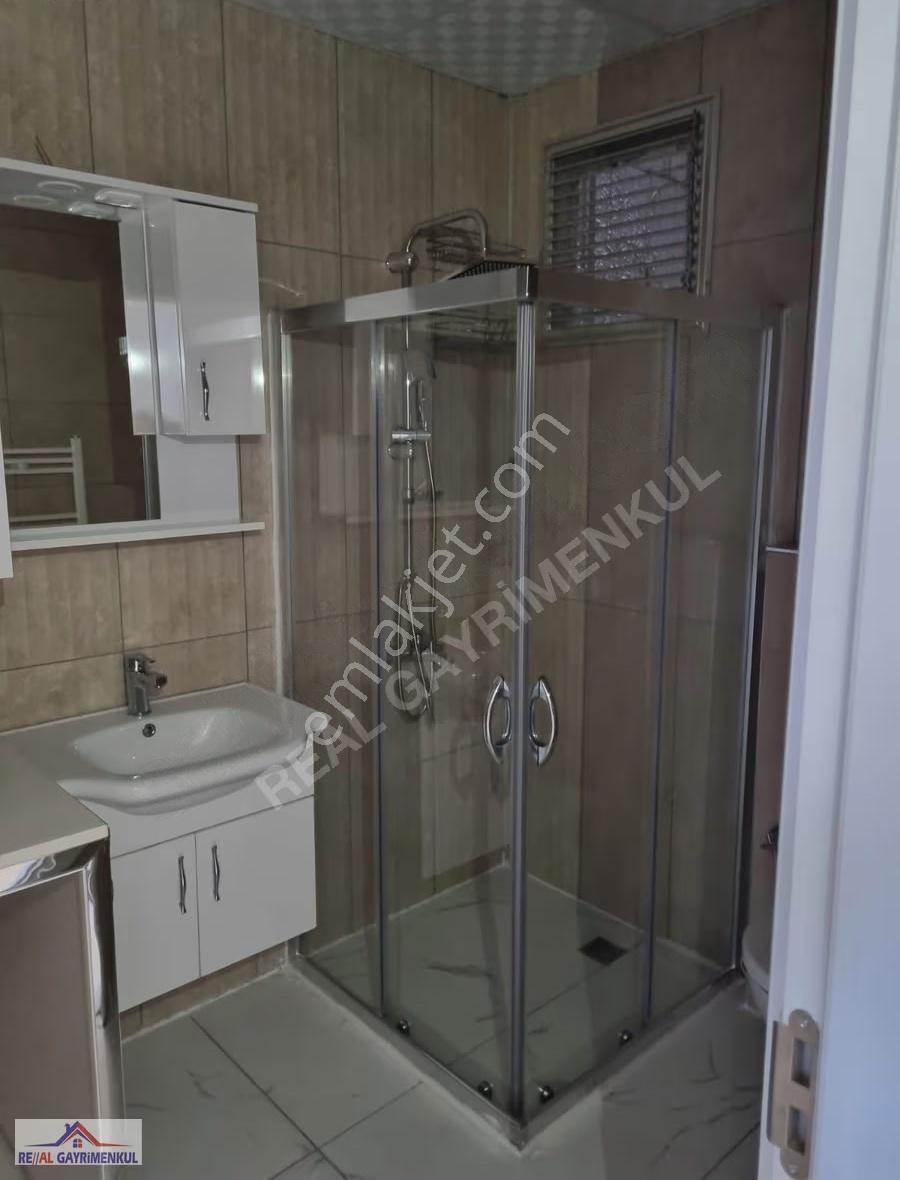 Real Gayrimenkul'den Altıntepede Nezih Bir Sitede 2+1 Daire - Görsel 4