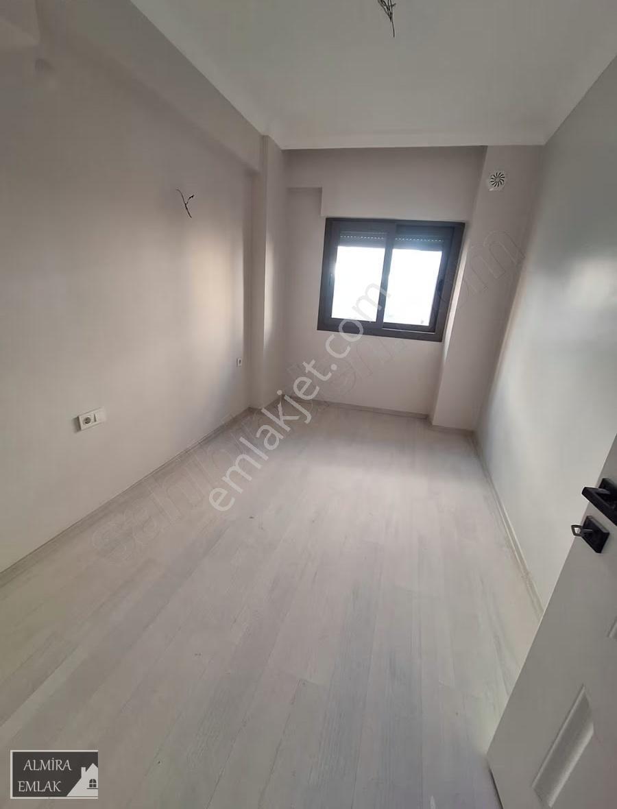 İzmir Konak Hatay Üçyolda Lüks 3+1 Dubleks Asansörlü Otoparklı - Görsel 9