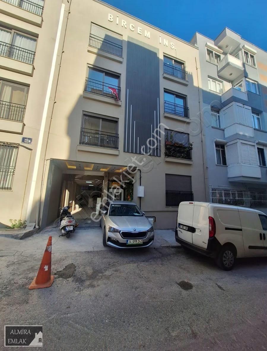 İzmir Konak Hatay Üçyolda Lüks 3+1 Dubleks Asansörlü Otoparklı - Görsel 15