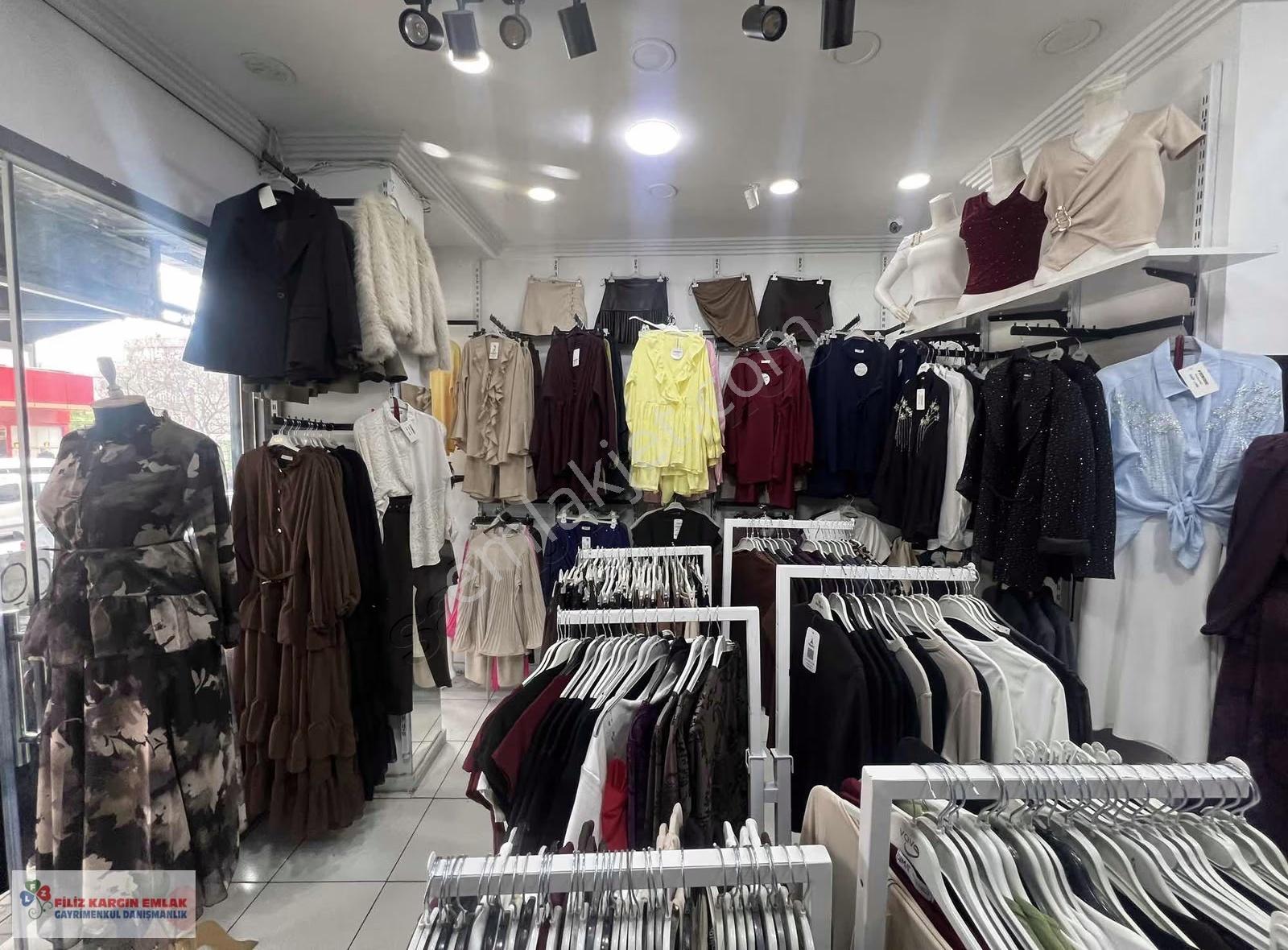 Bağcılar Yürüyüş Yolu Sonu Devren Kiralık Bayan Gym Mağazası - Görsel 10
