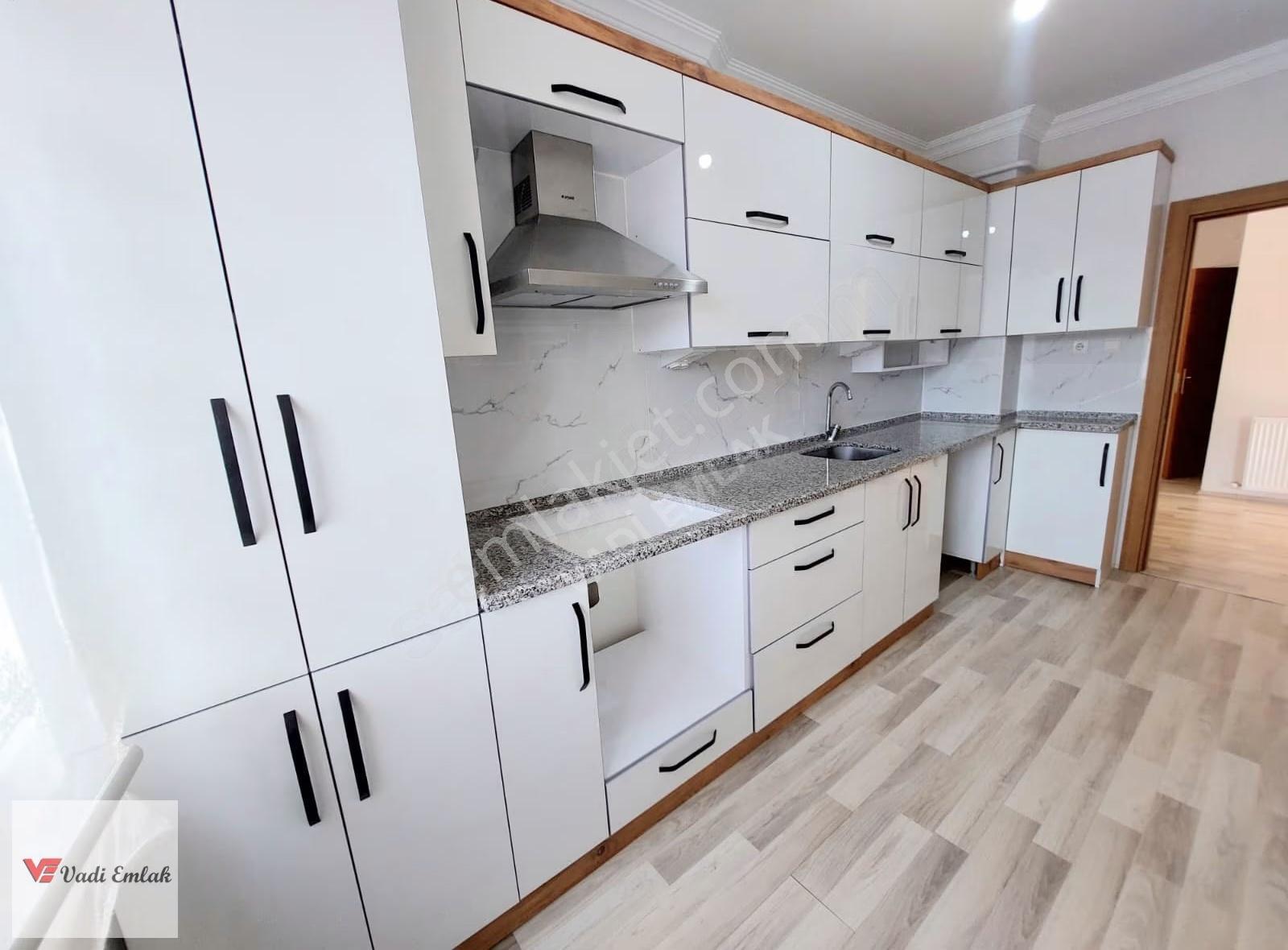 Merkezi Konumda Bakımlı Ve Kullanışlı Kiralık Daire | Vadi Emlak - Görsel 19