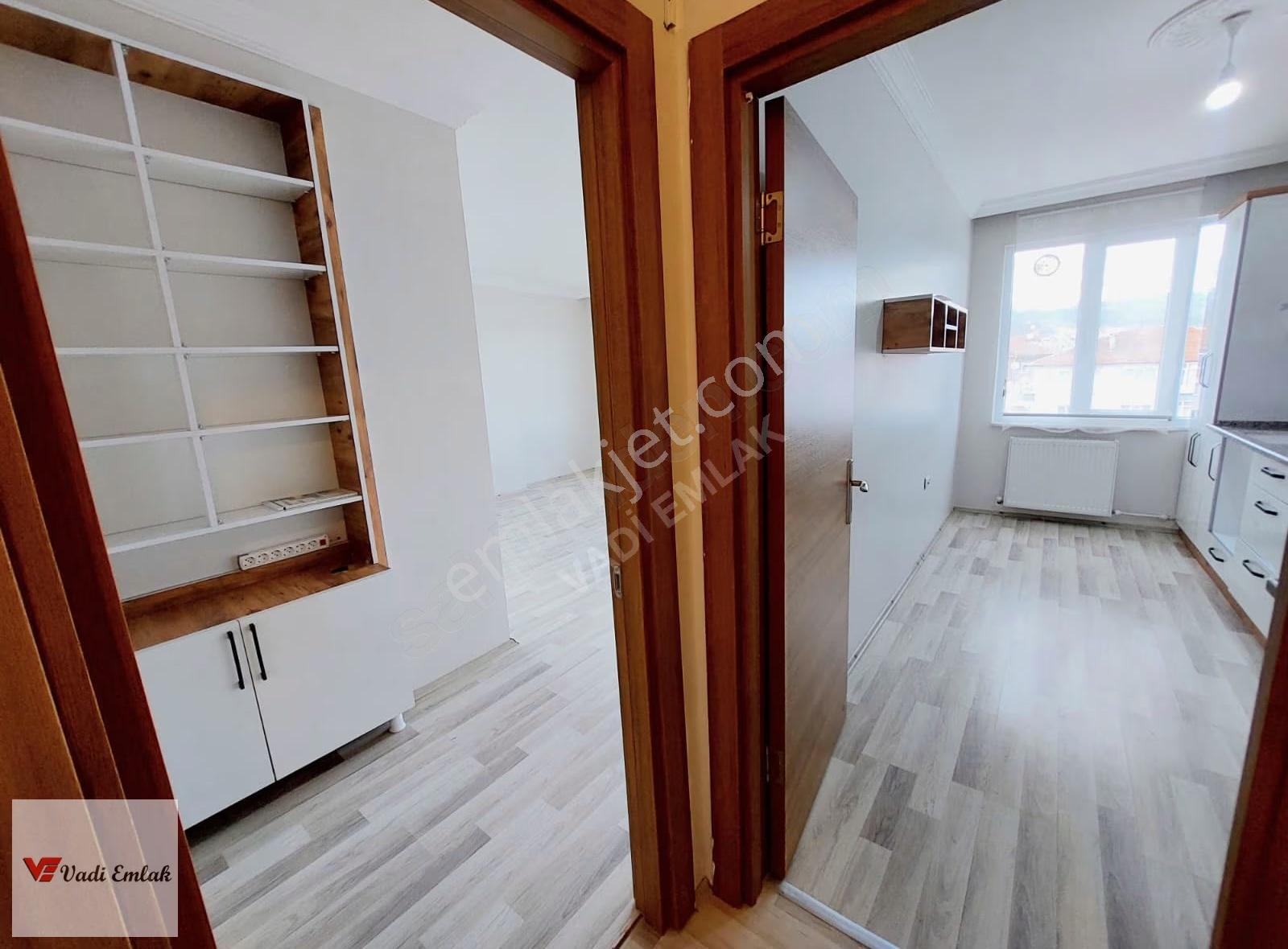 Merkezi Konumda Bakımlı Ve Kullanışlı Kiralık Daire | Vadi Emlak - Görsel 5
