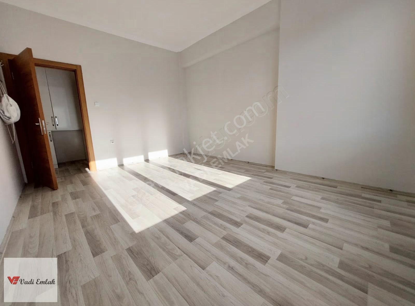 Merkezi Konumda Bakımlı Ve Kullanışlı Kiralık Daire | Vadi Emlak - Görsel 33