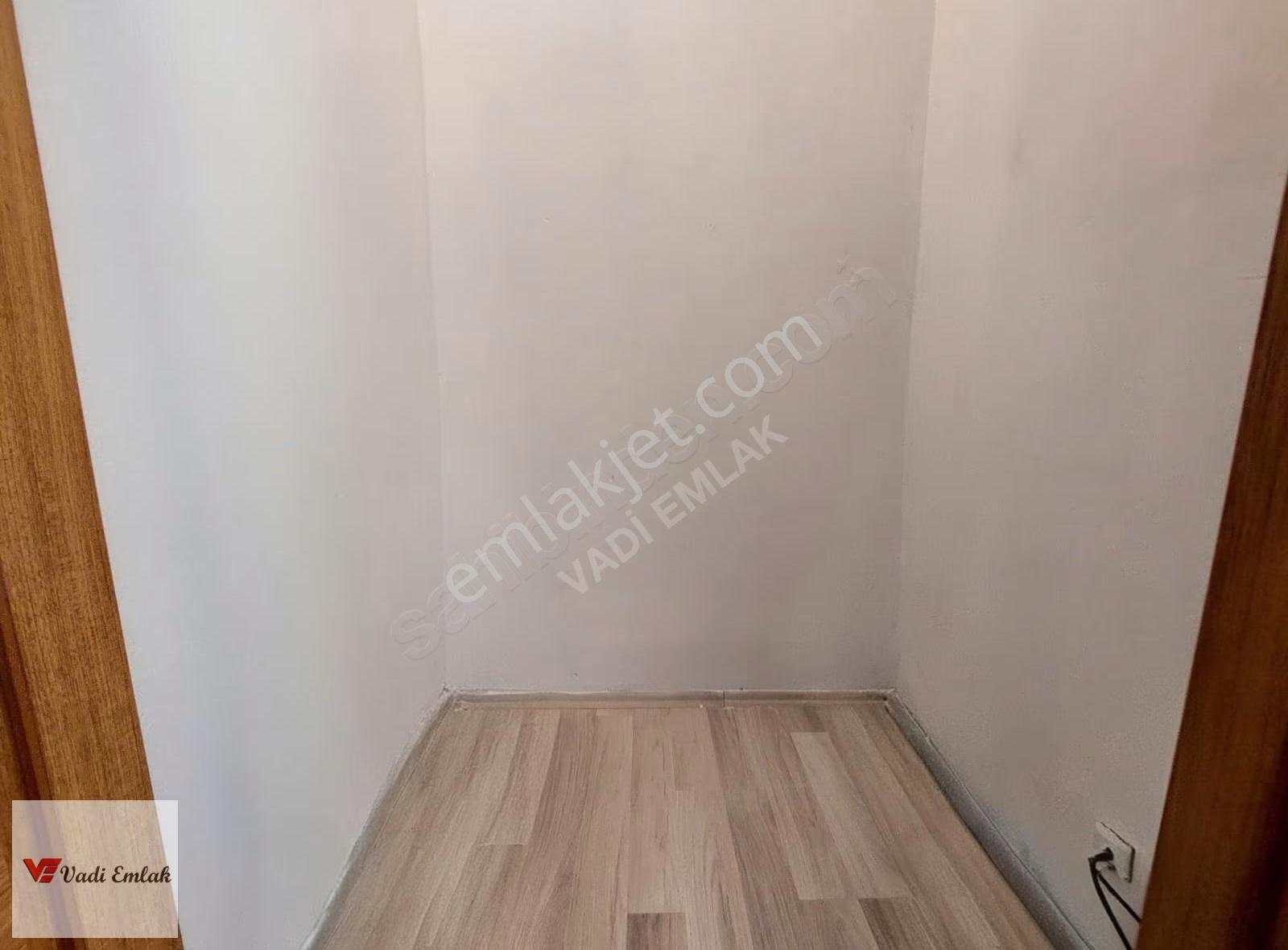 Merkezi Konumda Bakımlı Ve Kullanışlı Kiralık Daire | Vadi Emlak - Görsel 28