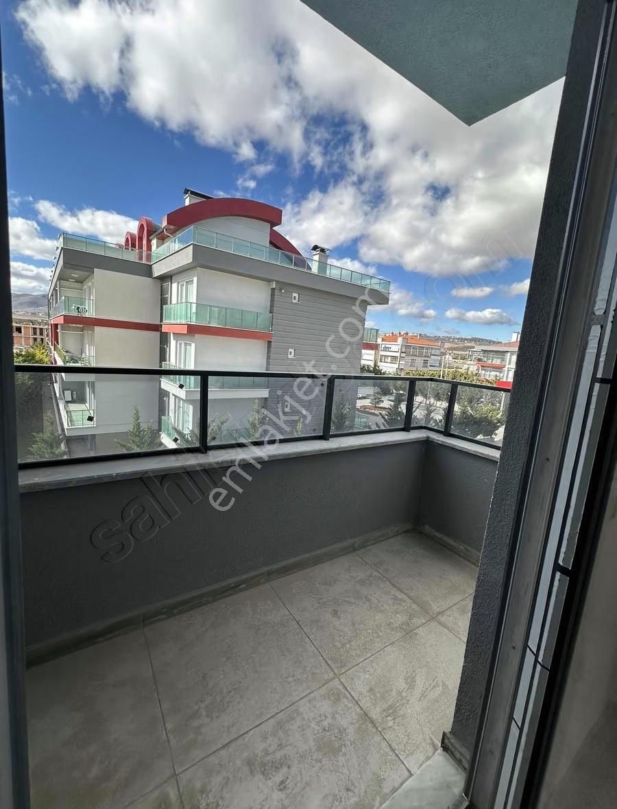 Şafak Caddesi, Güzel Konumda, Sıfır 4+1 Lüks Daire - Görsel 9