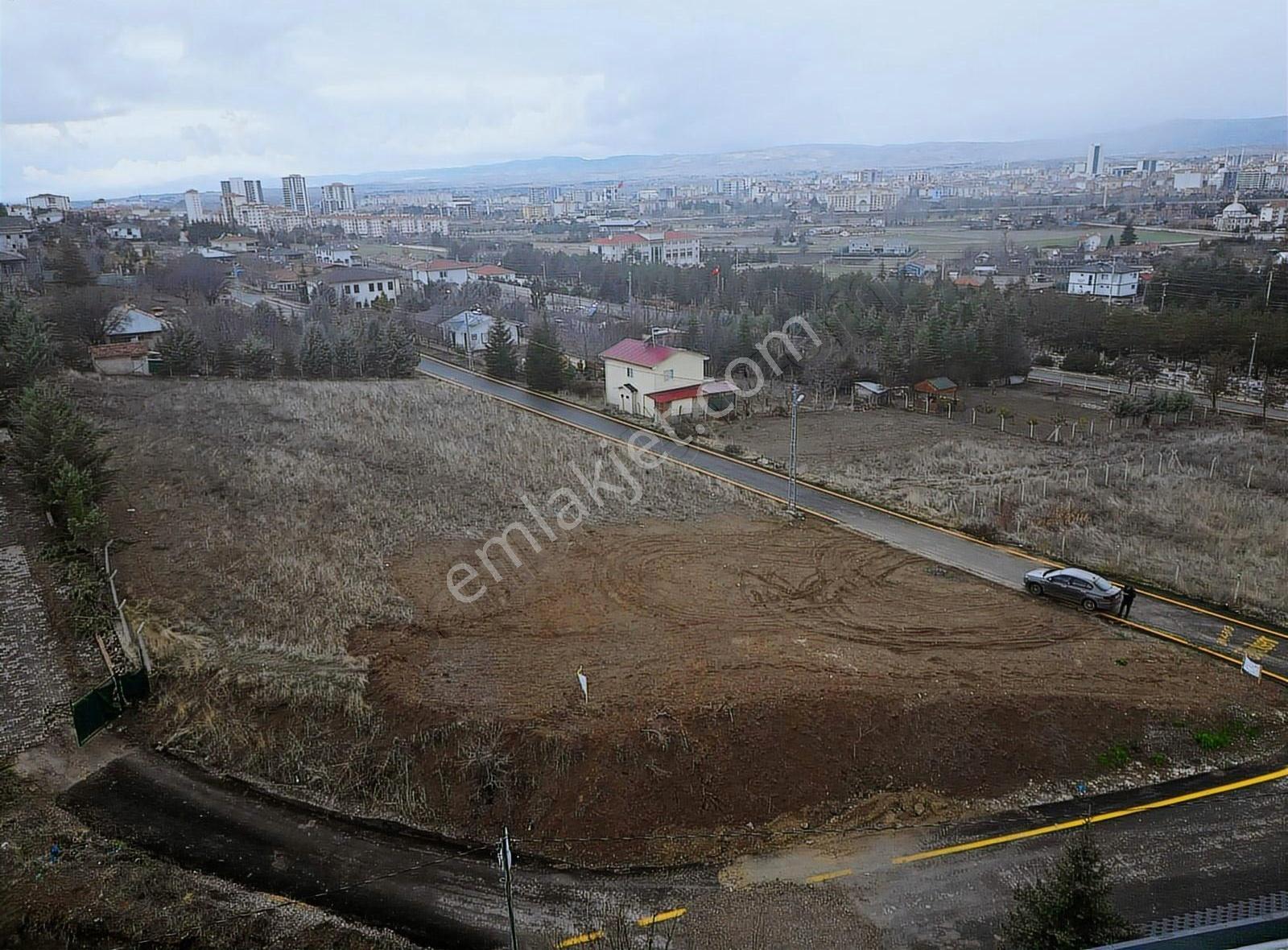 K.kazan Gyo'dan Komple Şehir Manzaralı 456m2 Villa Parseli - Görsel 3
