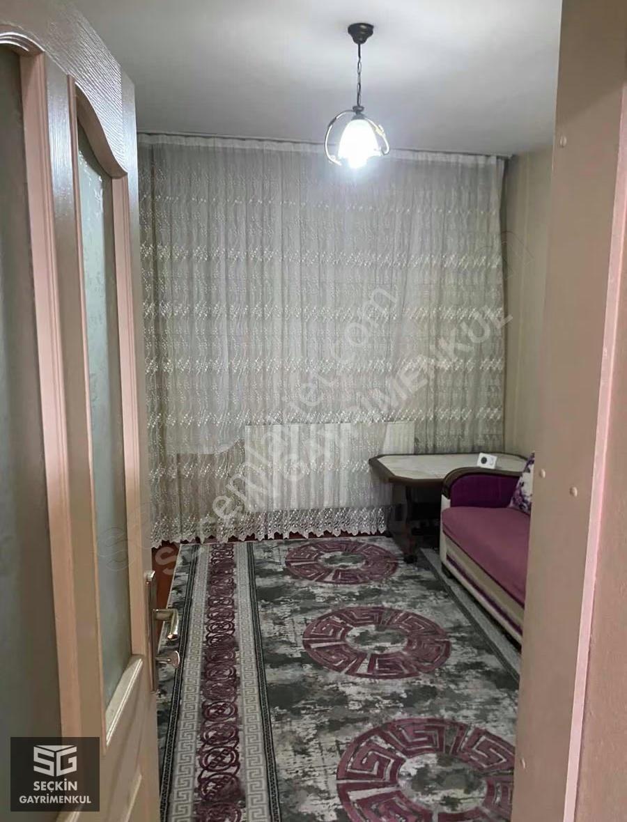 Seçkin Gayrimenkulden 2+1 Emek Mahallesinde Satılık Daire - Görsel 9