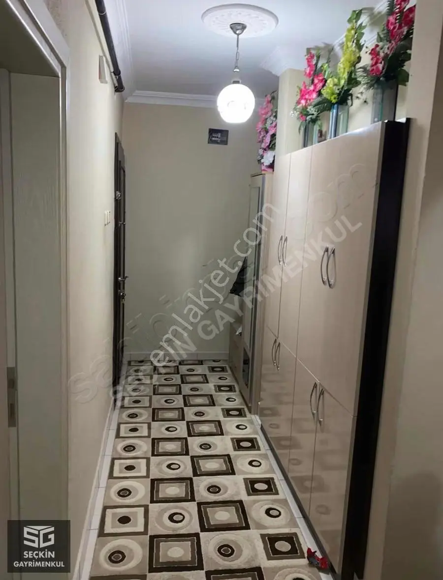 Seçkin Gayrimenkulden 2+1 Emek Mahallesinde Satılık Daire - Görsel 2