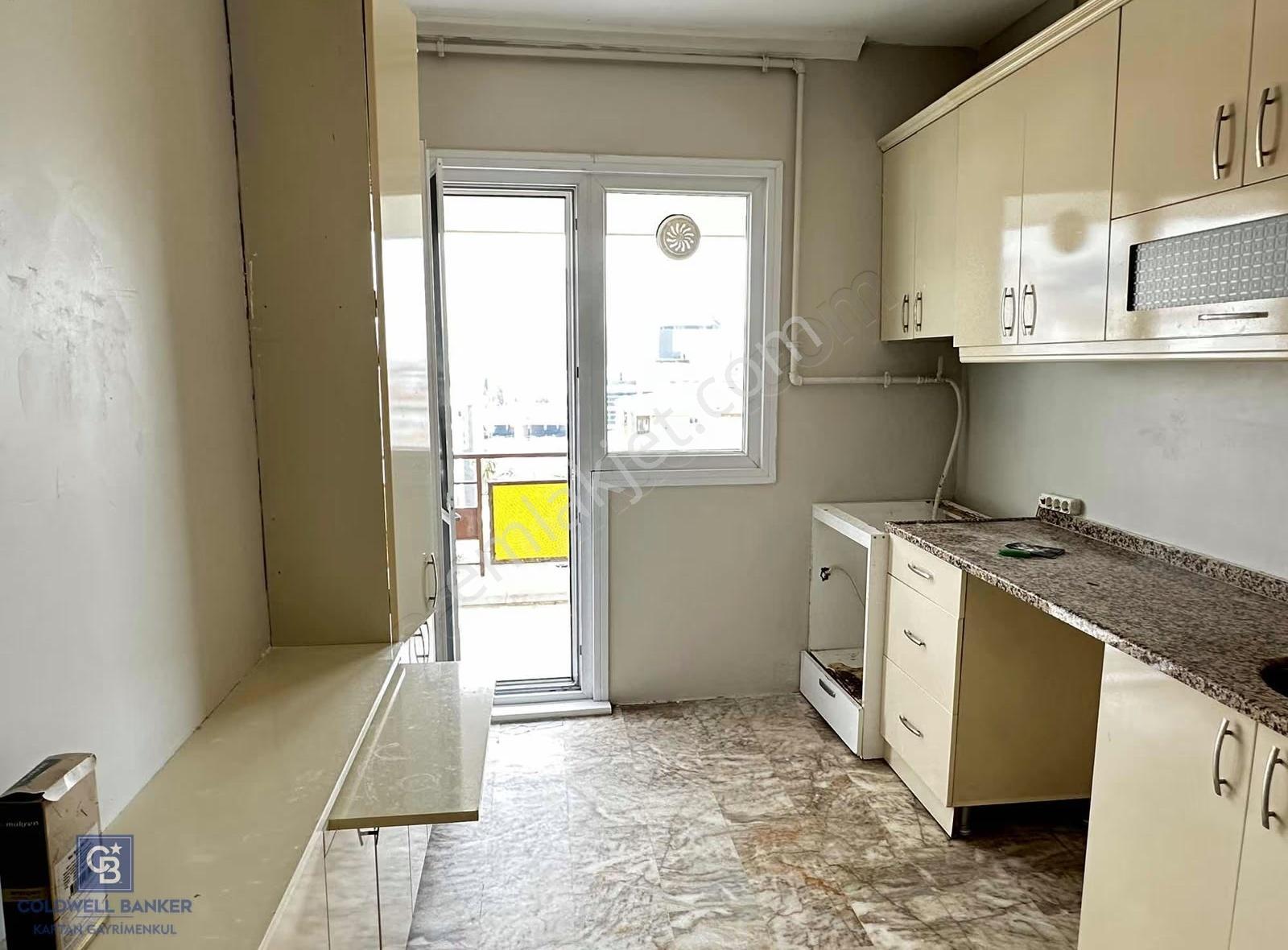 Metroya Yakın Kozyatağı Kocayolda 3+1 | 3 Balkon | Otoparklı - Görsel 12