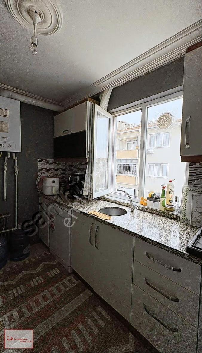Adliye Yolunda Balkonlu Satılık 2+0 Daire - Görsel 12