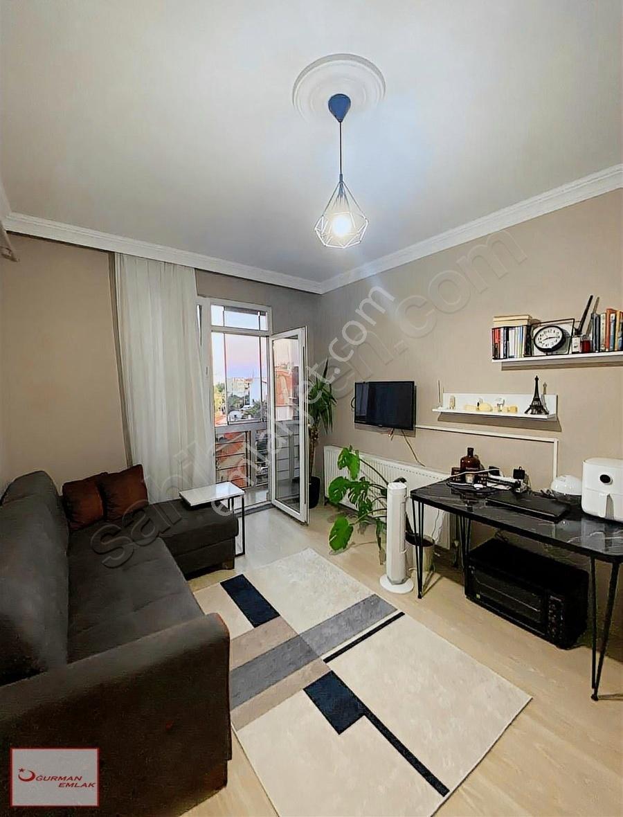 Uğurman Emlak'tan Merkezde Kiralık Full Eşyalı 1+1 Daire