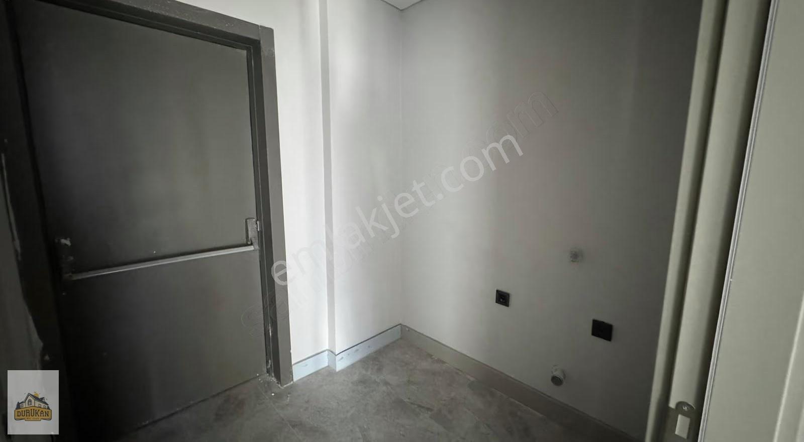 Emlak Konut Çınarköy'de 3+1 Kiralık Büyük Tip Açık Cepheli - Görsel 14