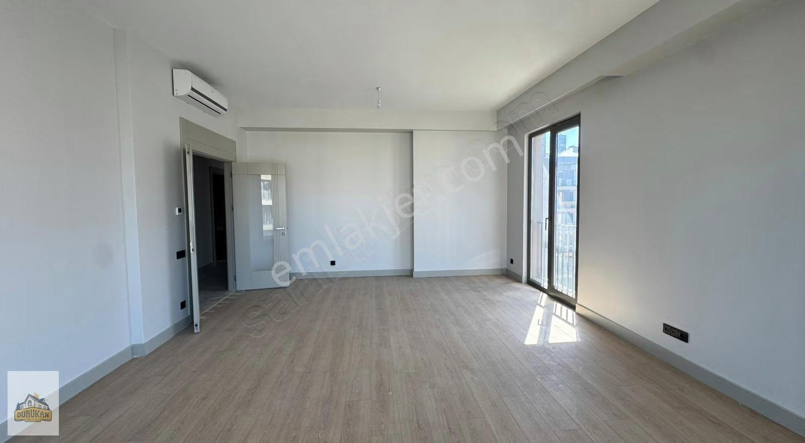 Emlak Konut Çınarköy'de 3+1 Kiralık Büyük Tip Açık Cepheli - Görsel 10