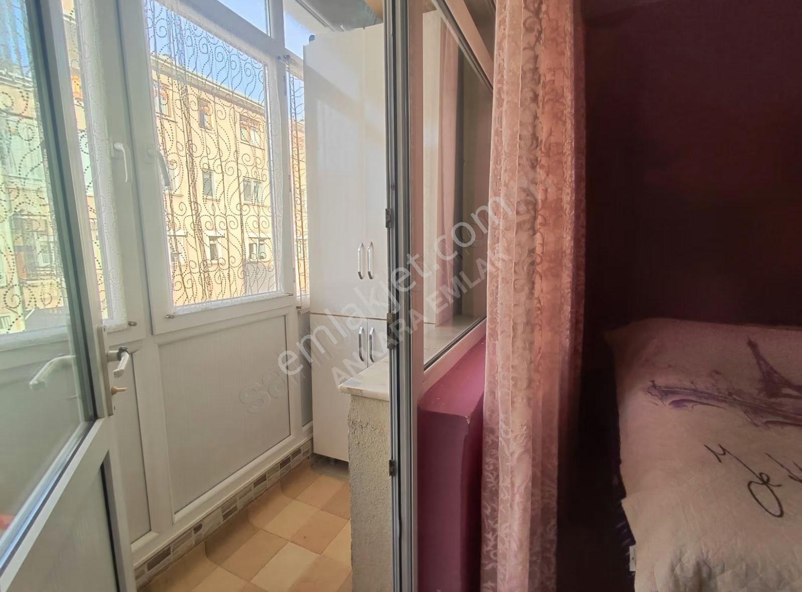 Esat Yaprak Sokakta 3+1 Bağımsız Salon Yapılı Satılık Daire - Görsel 33