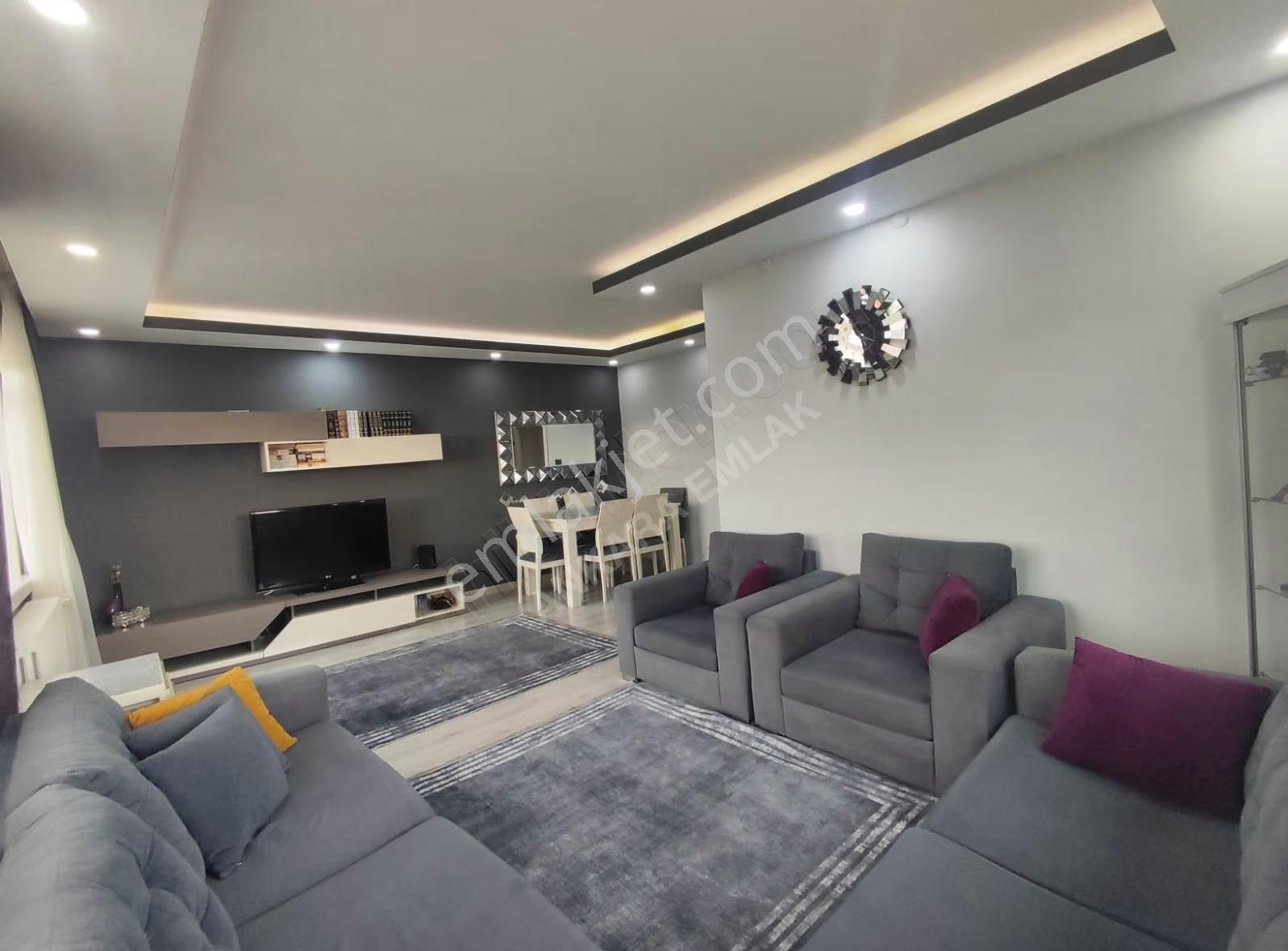 Esat Yaprak Sokakta 3+1 Bağımsız Salon Yapılı Satılık Daire - Görsel 15
