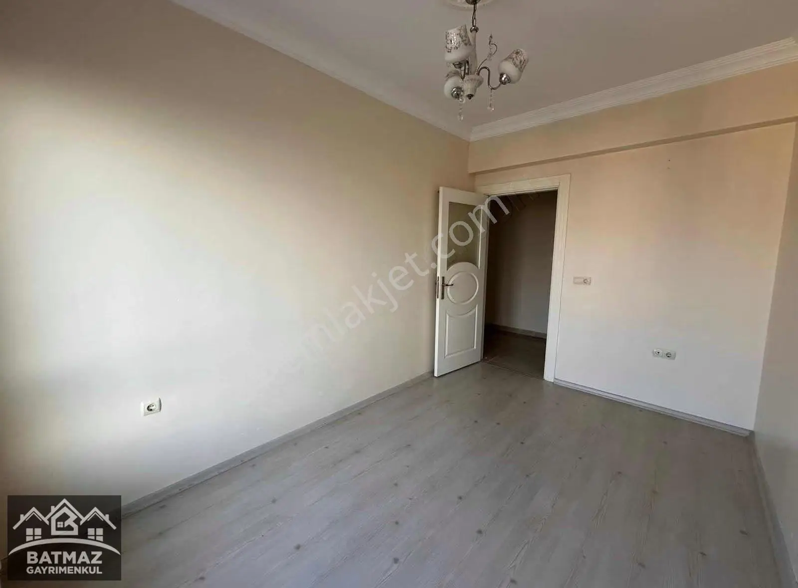 Batmaz'dan Beykent 4.etap'da 2+1 Bakımlı Kiralık Daire - Görsel 24