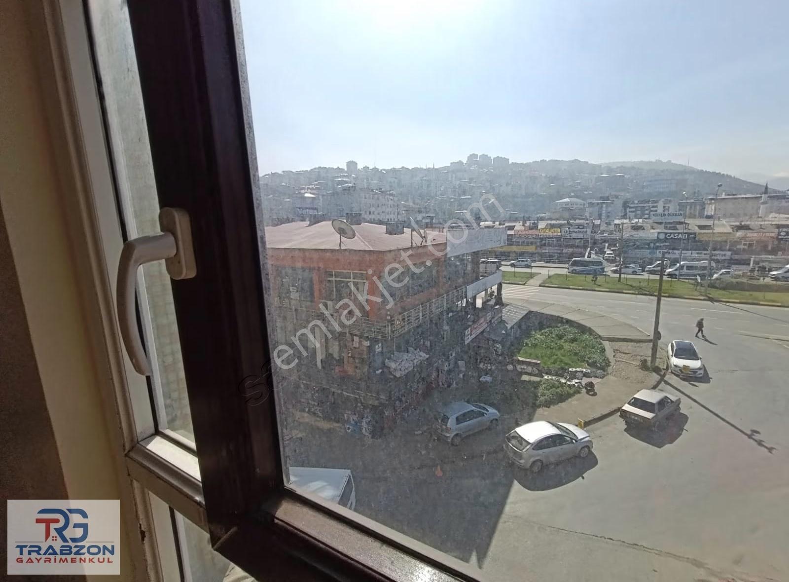 Trabzon Sanayi Mahallesi'nde 1+1 Kiralık Ofis - Görsel 10