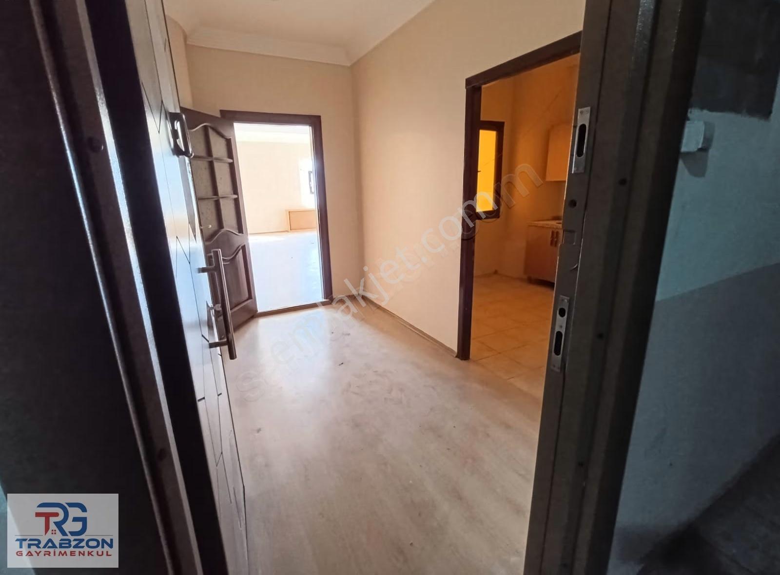 Trabzon Sanayi Mahallesi'nde 1+1 Kiralık Ofis - Görsel 2