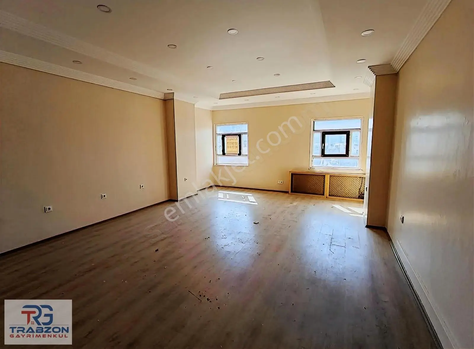 Trabzon Sanayi Mahallesi'nde 1+1 Kiralık Ofis - Görsel 6