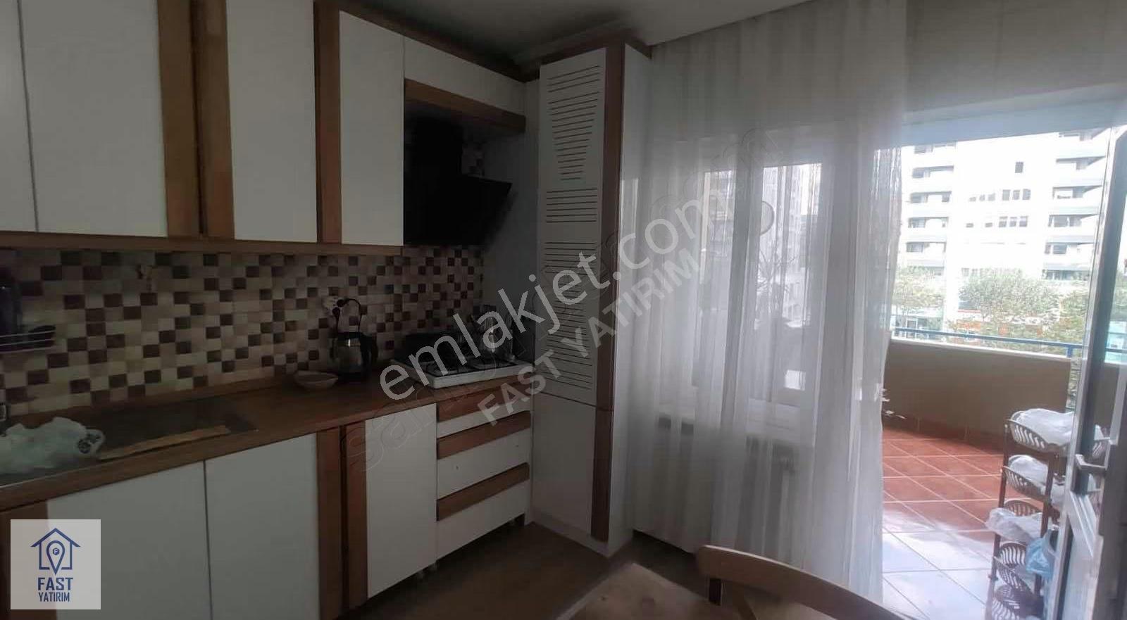 Fsm Bulvarında Geniş Satılık Daire - Görsel 5