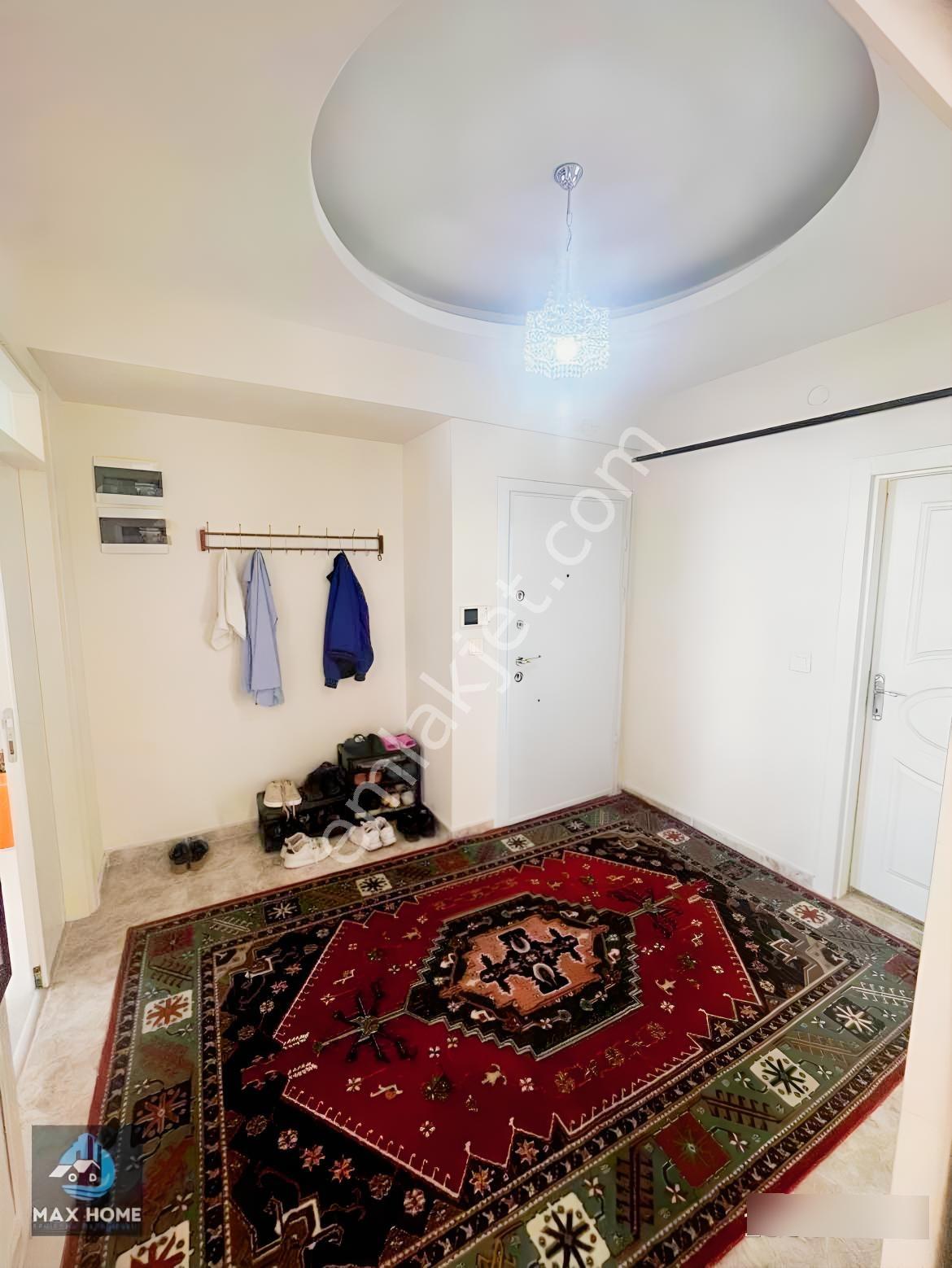 Şirintepe Merkez'de Satılık 3+1 175 M2 Manzaralı Çift Balkonlu - Görsel 2