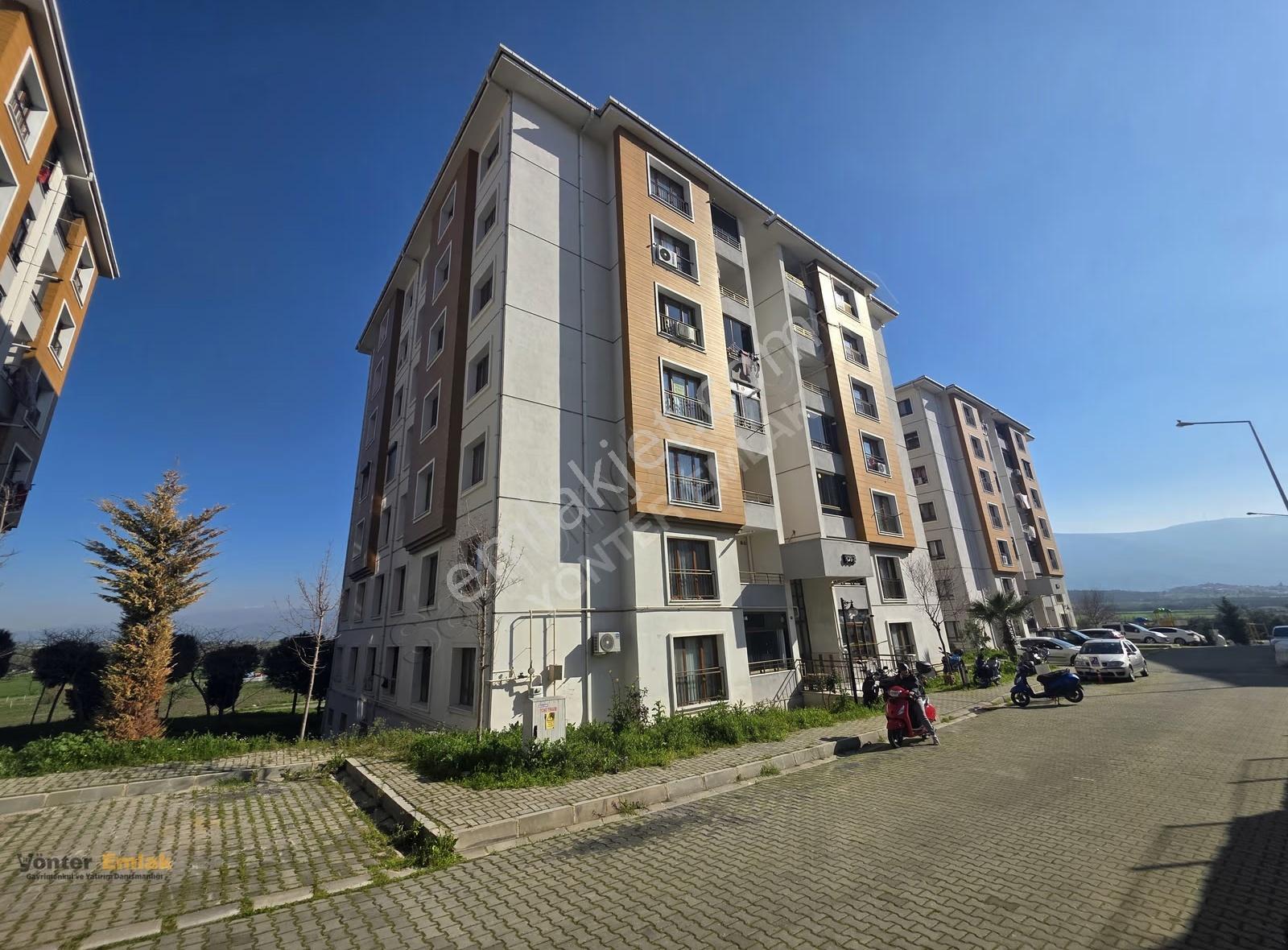 Yönter Emlaktan Tire Toki'de Kiralık 3+1 Daire!