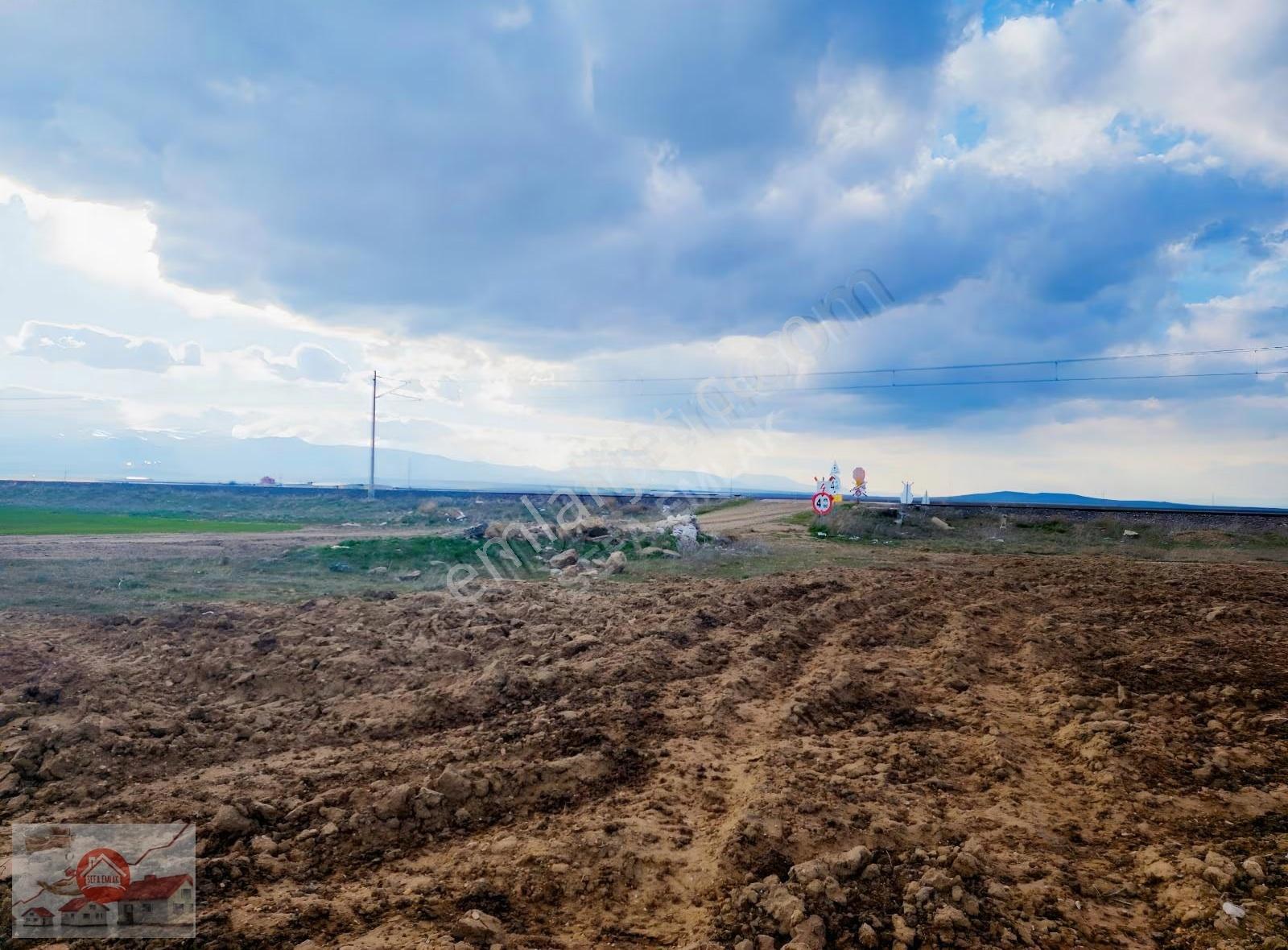 Satılık Yatırımlık Tarla Niğde Merkez Ovacık Da Kayseri Yoluna - Görsel 12