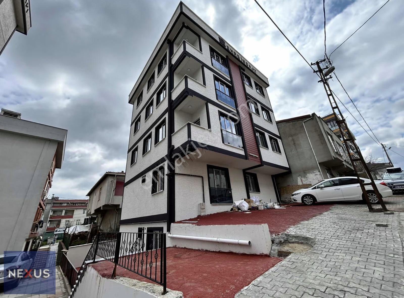 Sultanbeyli Akşemsettin Mahallesin'de 3+1 Satılık Daire