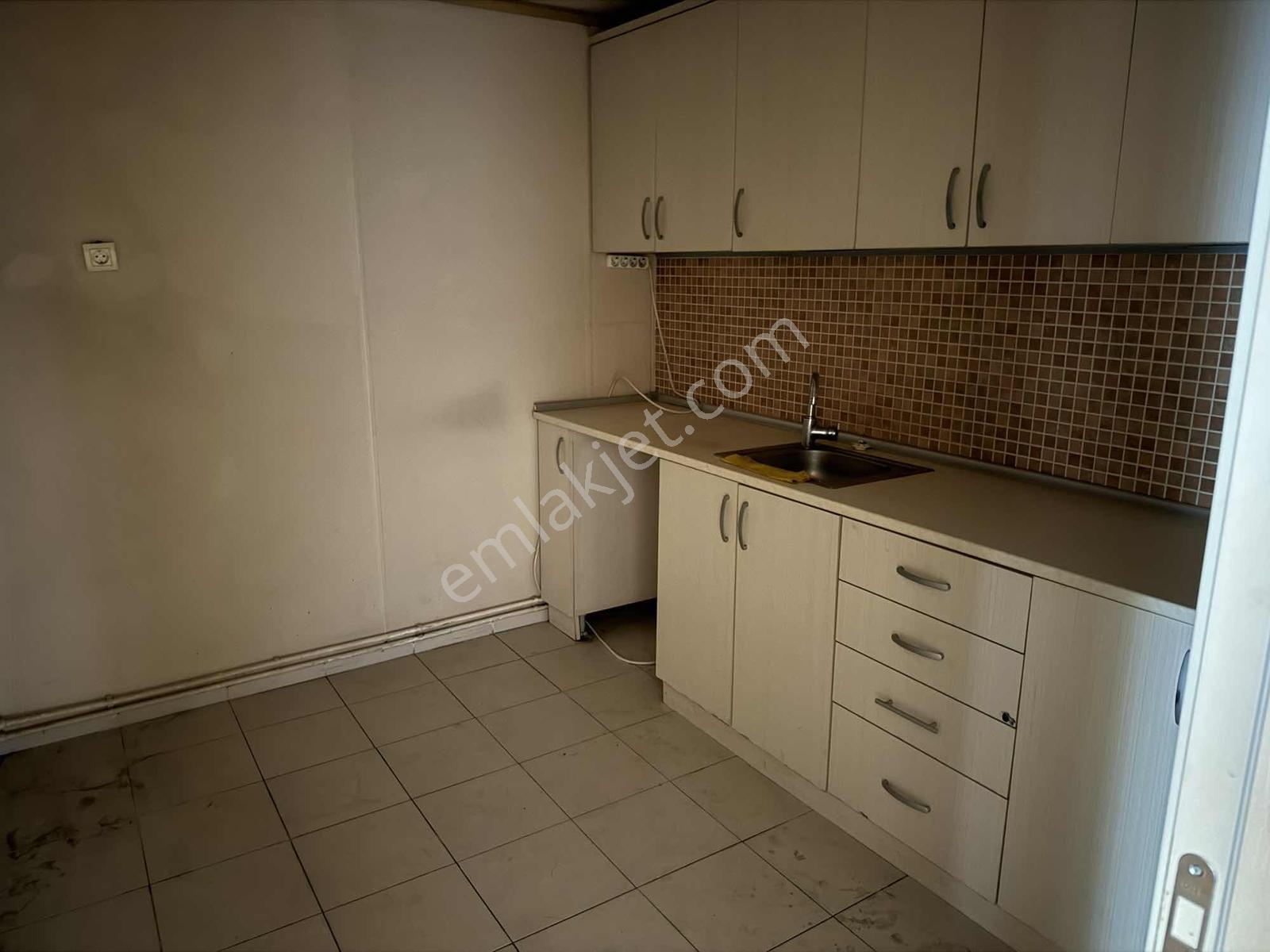 Kaçmaz Emlak Bostancı Köprüsü Kiralık Ofis Geniş M2 Kolay Ulaşım - Görsel 22