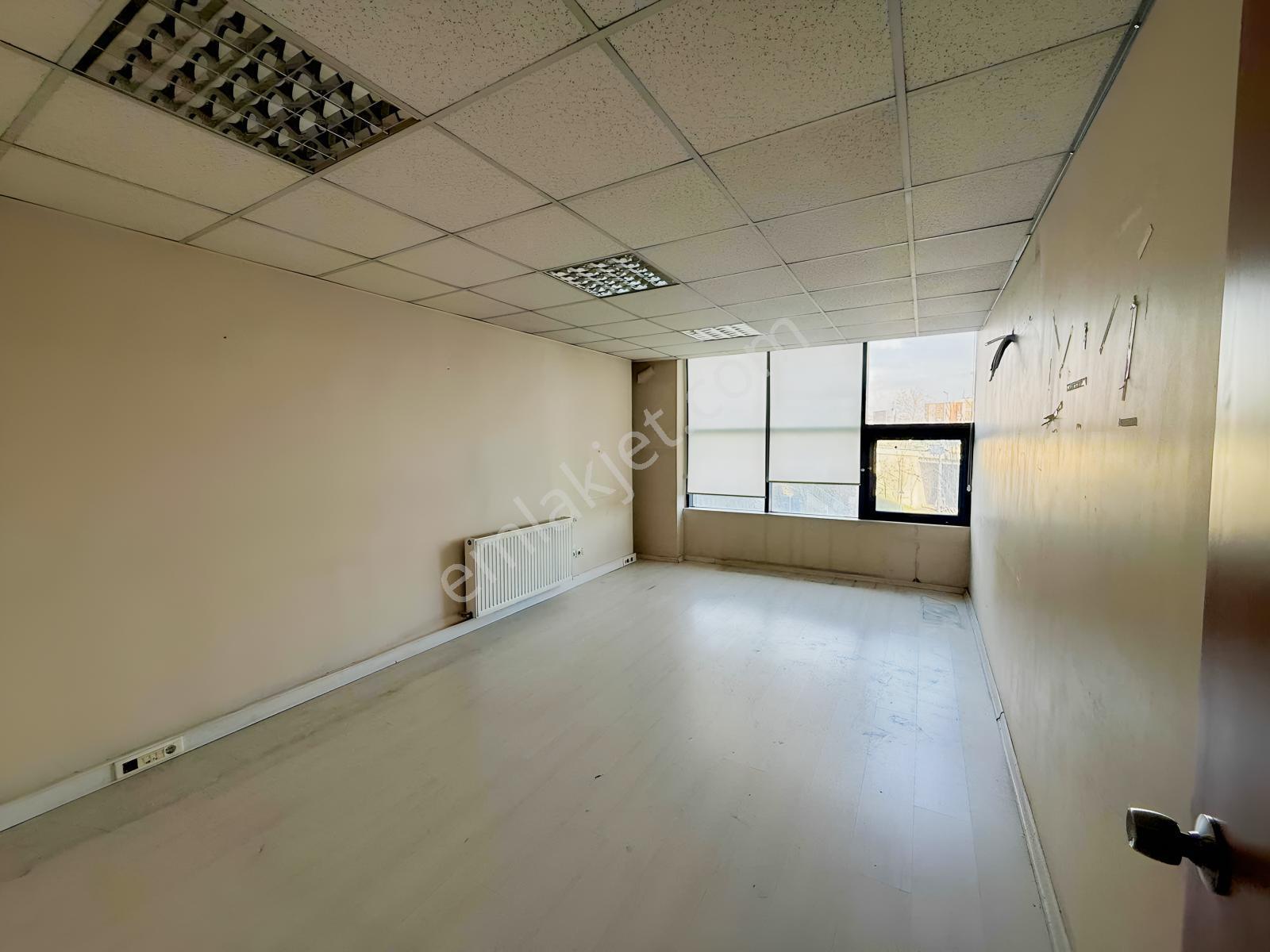 Kaçmaz Emlak Bostancı Köprüsü Kiralık Ofis Geniş M2 Kolay Ulaşım - Görsel 6