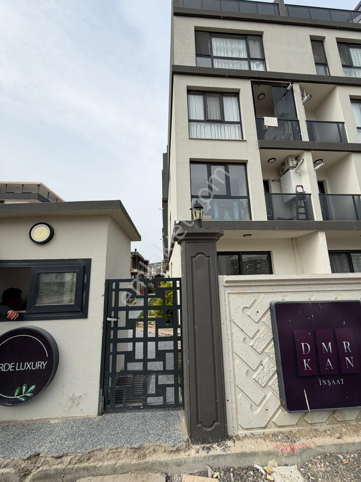 Bakırçay Mevki Köşe Önü Açık Ferah Daire - Görsel 2