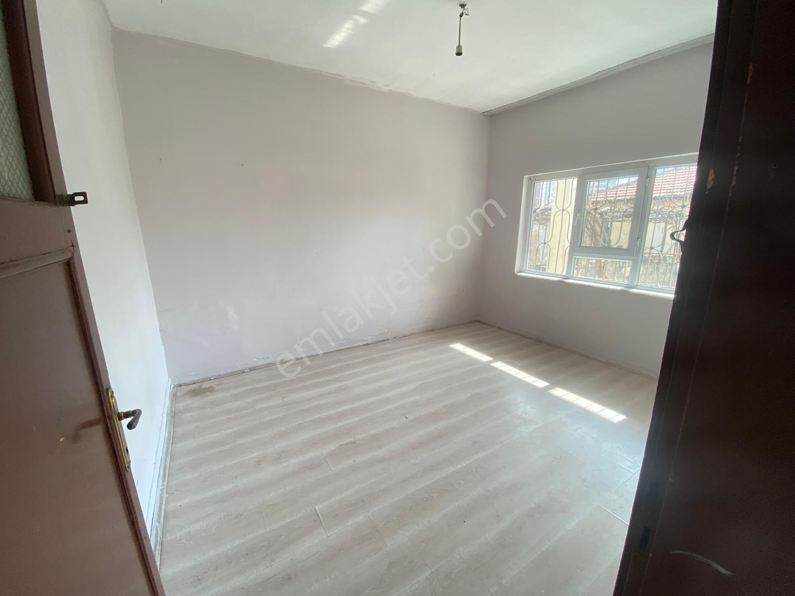 Argıncık Cengiz Topel Mah. İçin De 2+1 Müstakil Ev 300 M2 Arsası Var - Görsel 6