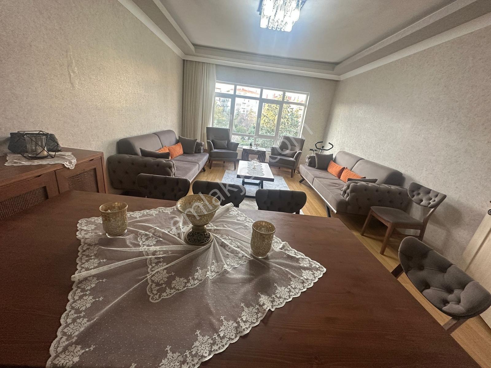 Lüxova'dan Aşağı Eğlence Şekerciler Yanı Bağımsız 3+1 Daire - Görsel 2