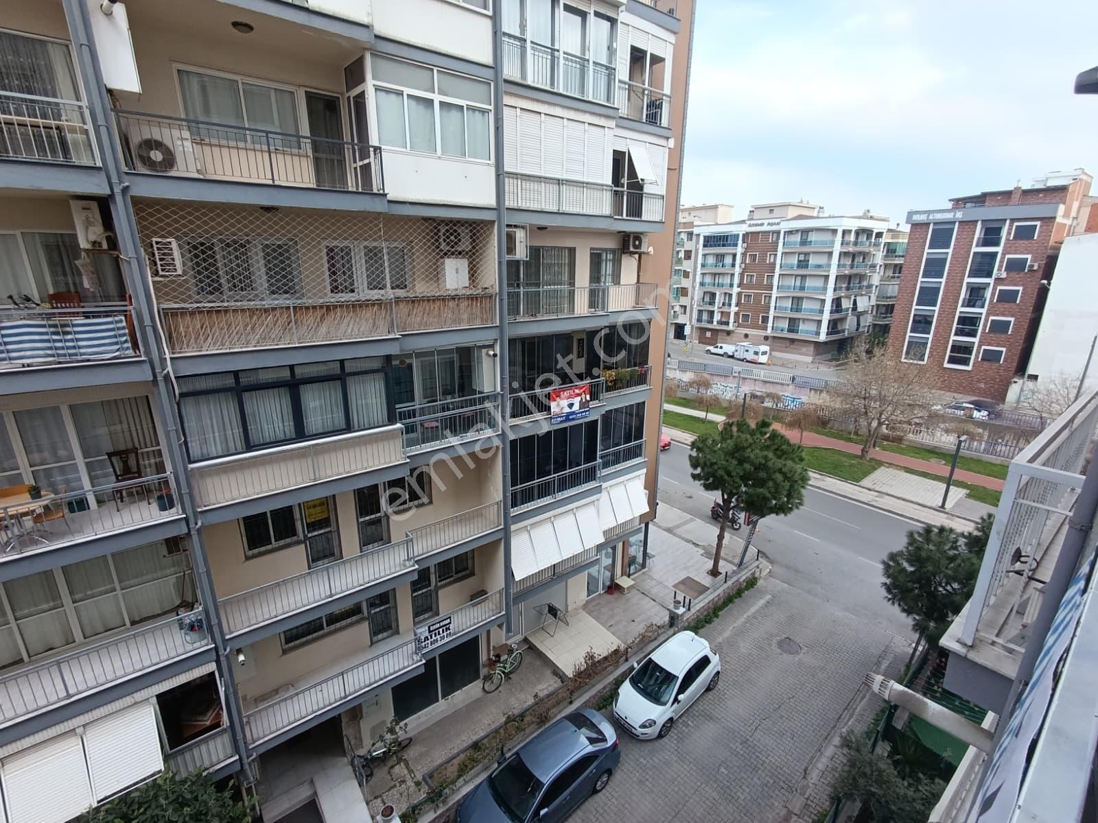 Demirköprüde 3+1 Arakat Ana Cadde Üstü Satılık Daire - Görsel 8