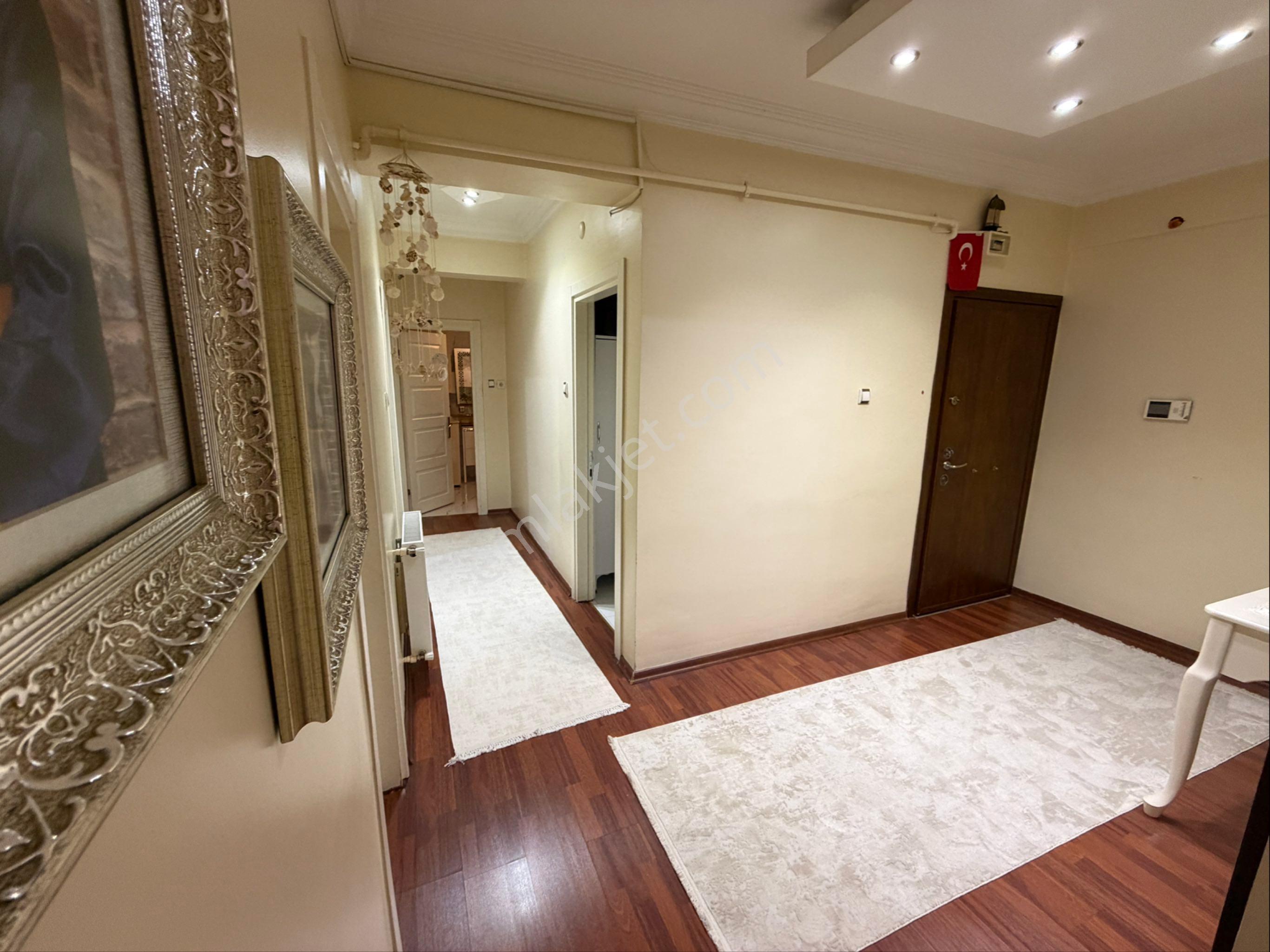 Bağcılar Meydan'da Geniş,aydınlık Ve Köşe Konumda 125m² 3+1 - Görsel 7