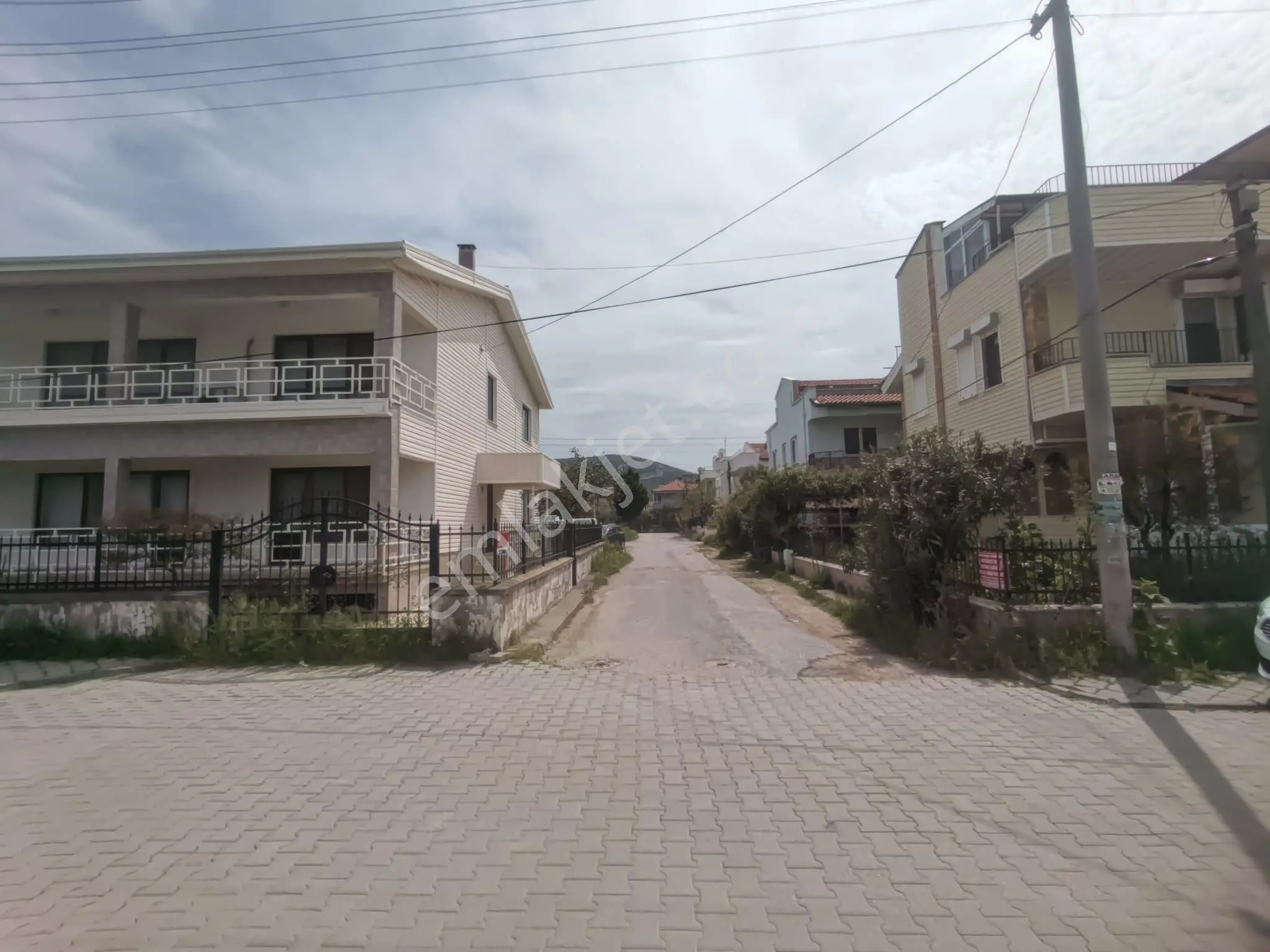Golden Globy, Burhaniye İskele'de Denize 60 Metre Mesafede Köşe Parsel Satılık 284 M2 Tarla - Görsel 2