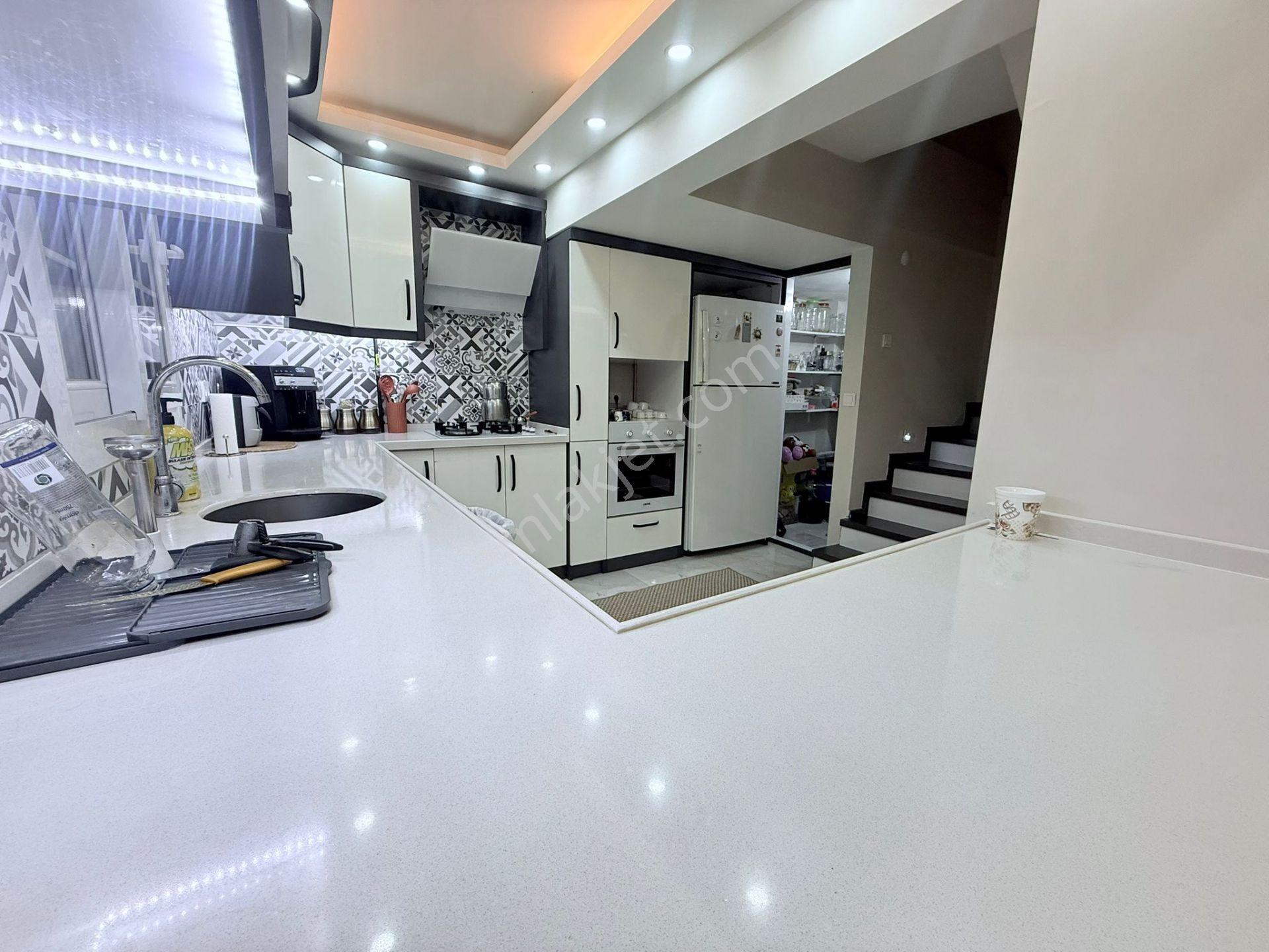 Karaova Mah. Aktur Sitesi 4+1 Satılık Villa - Görsel 13
