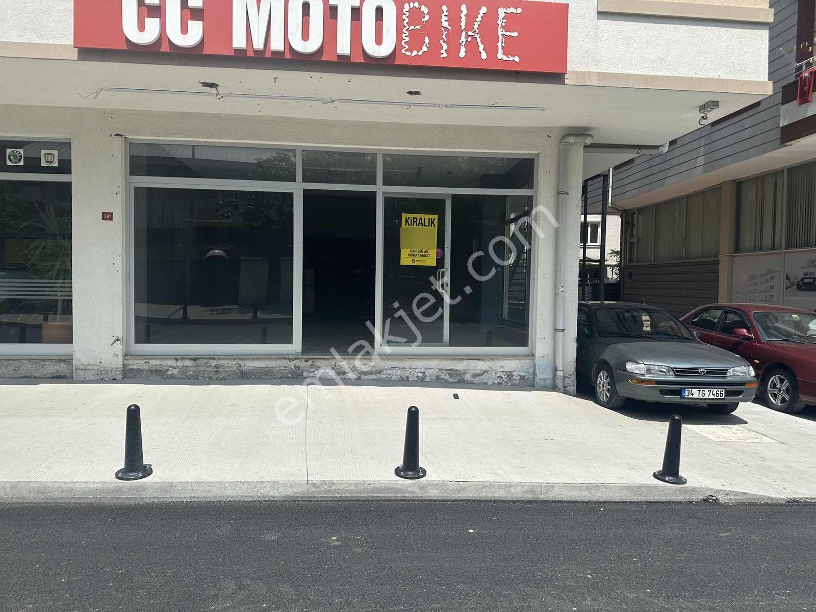 Can Emlak'tan Devlet Hastanesi Yaya Yoğunluğu Olan Caddede - Görsel 9