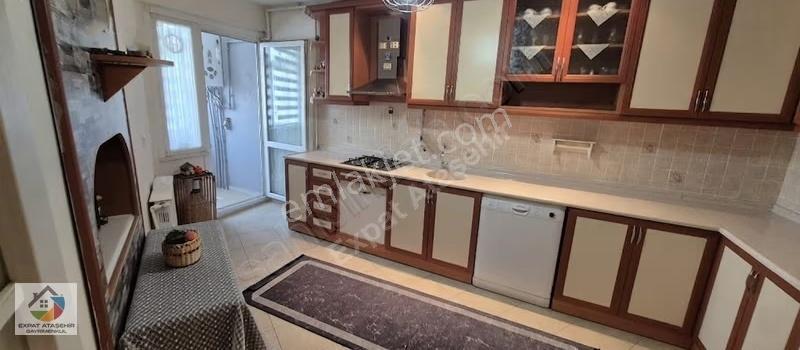 Beylikdüzü Ana Bulvar Uluskent Sitesinde Ferah Daire 3+1 175m2 - Görsel 13