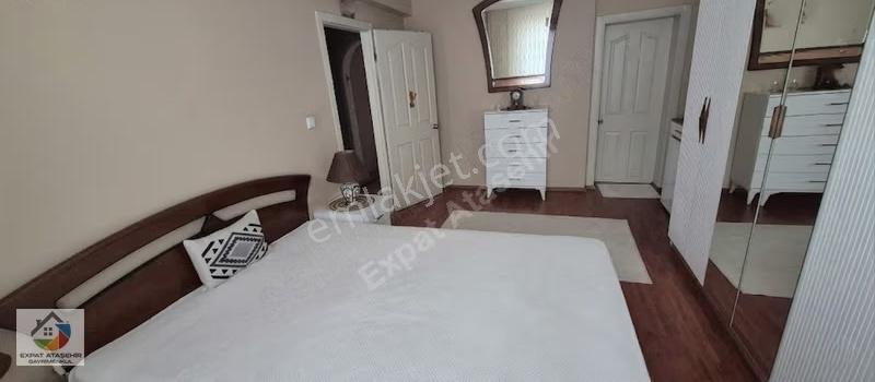 Beylikdüzü Ana Bulvar Uluskent Sitesinde Ferah Daire 3+1 175m2 - Görsel 7