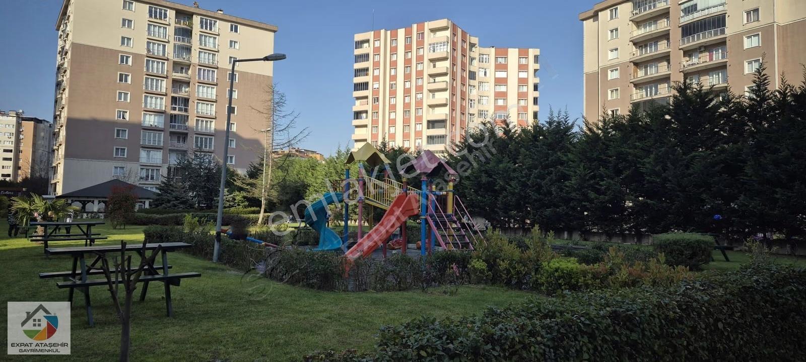 Beylikdüzü Ana Bulvar Uluskent Sitesinde Ferah Daire 3+1 175m2 - Görsel 12