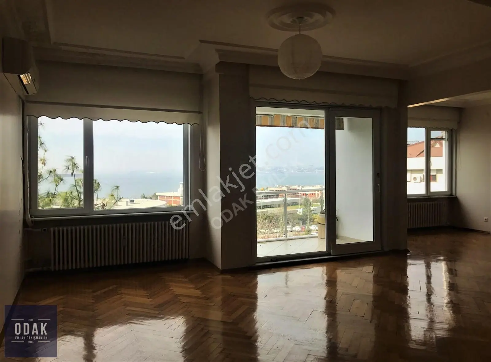 Odak'tan Mühürdar Caddesi Üzerinde Denize Karşı 180 M2