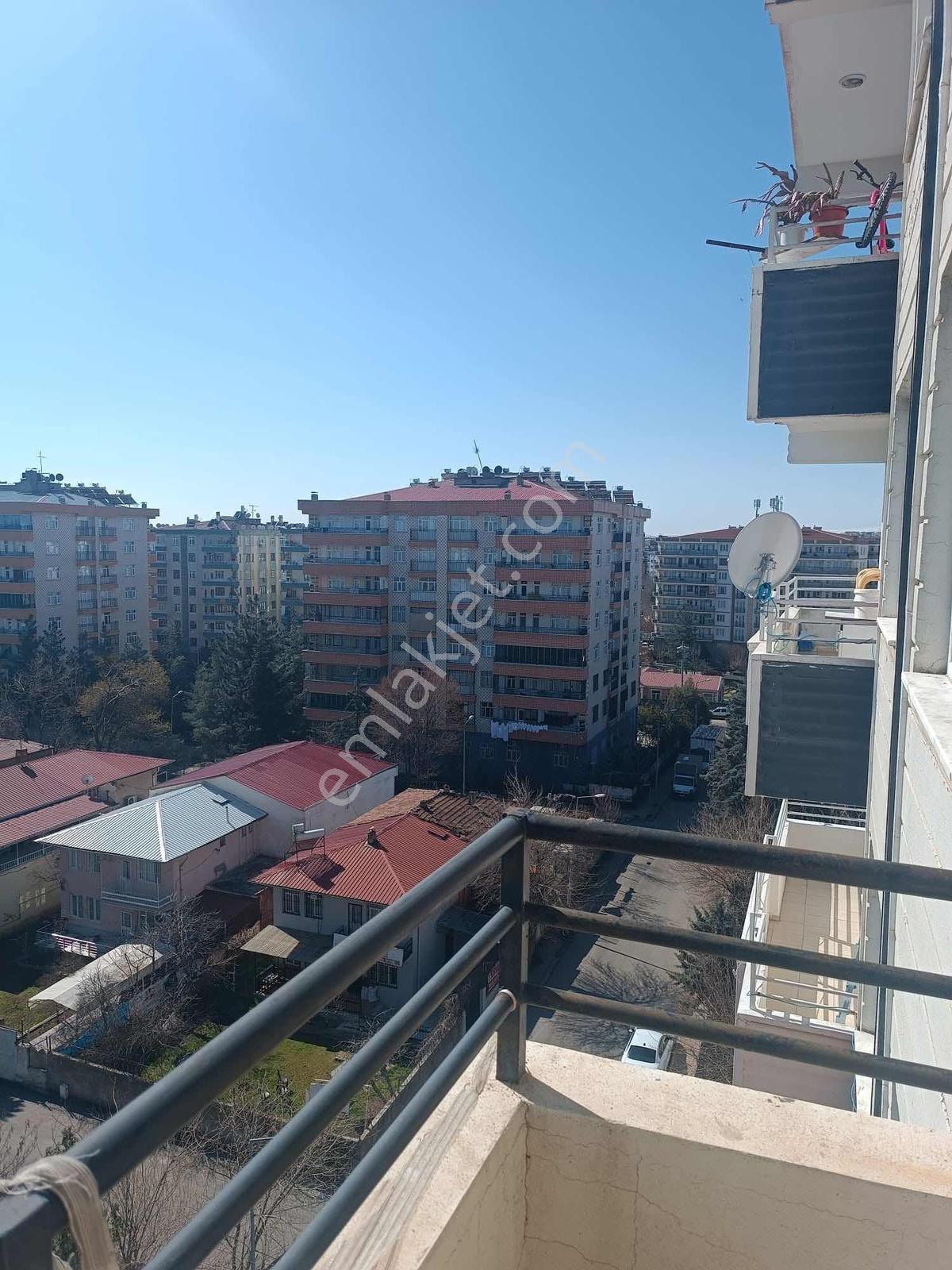 Fiyat Düştü !!!merkezi Konumda Eşyalı 2+1 Daire !! - Görsel 9