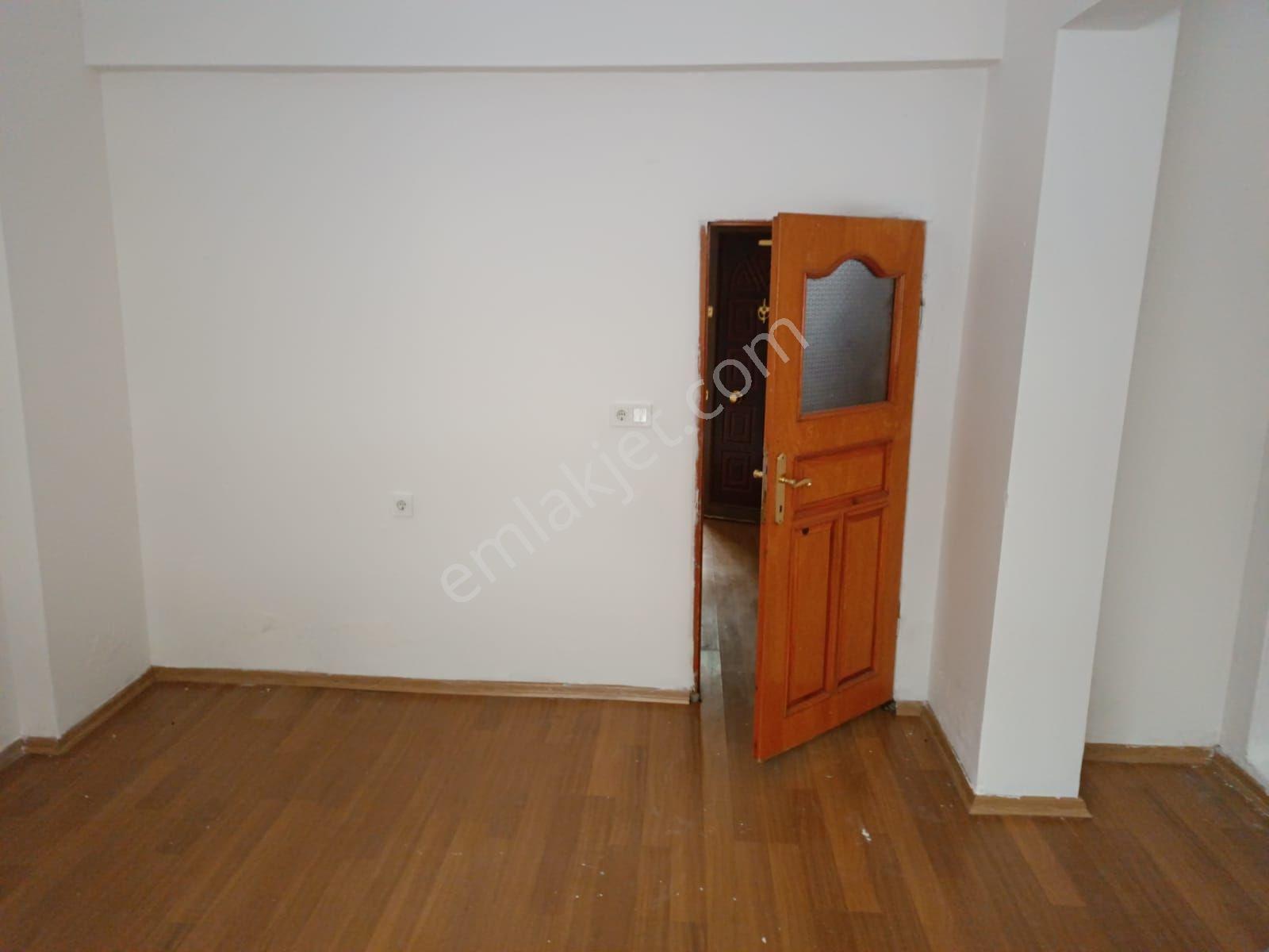 1+1 Bahçeli Yarı Bodrum - Görsel 9