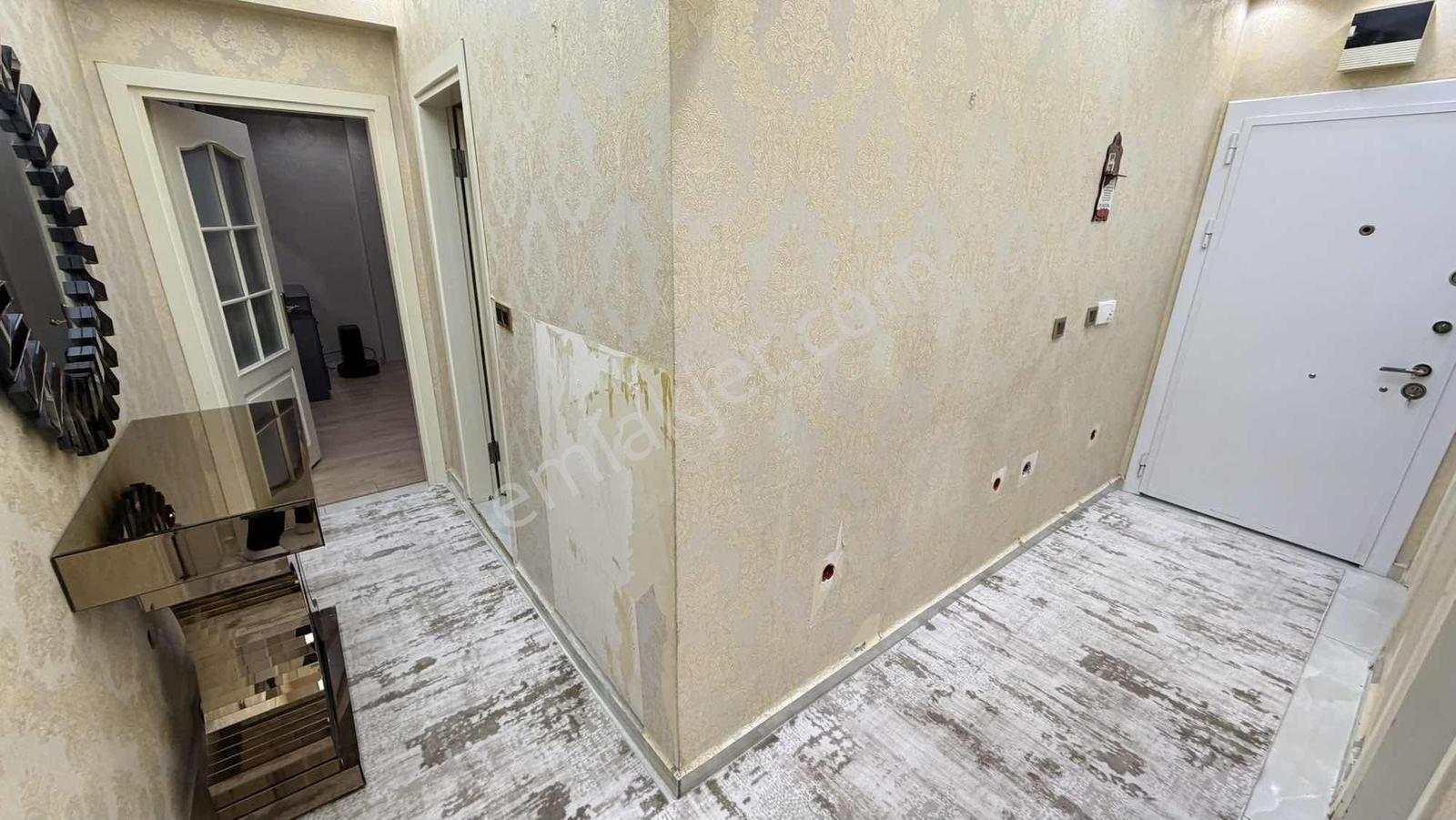 Telsiz Mahallesinde İçi Yenilenmiş 140m2 3+1 Satılık Daire - Görsel 12