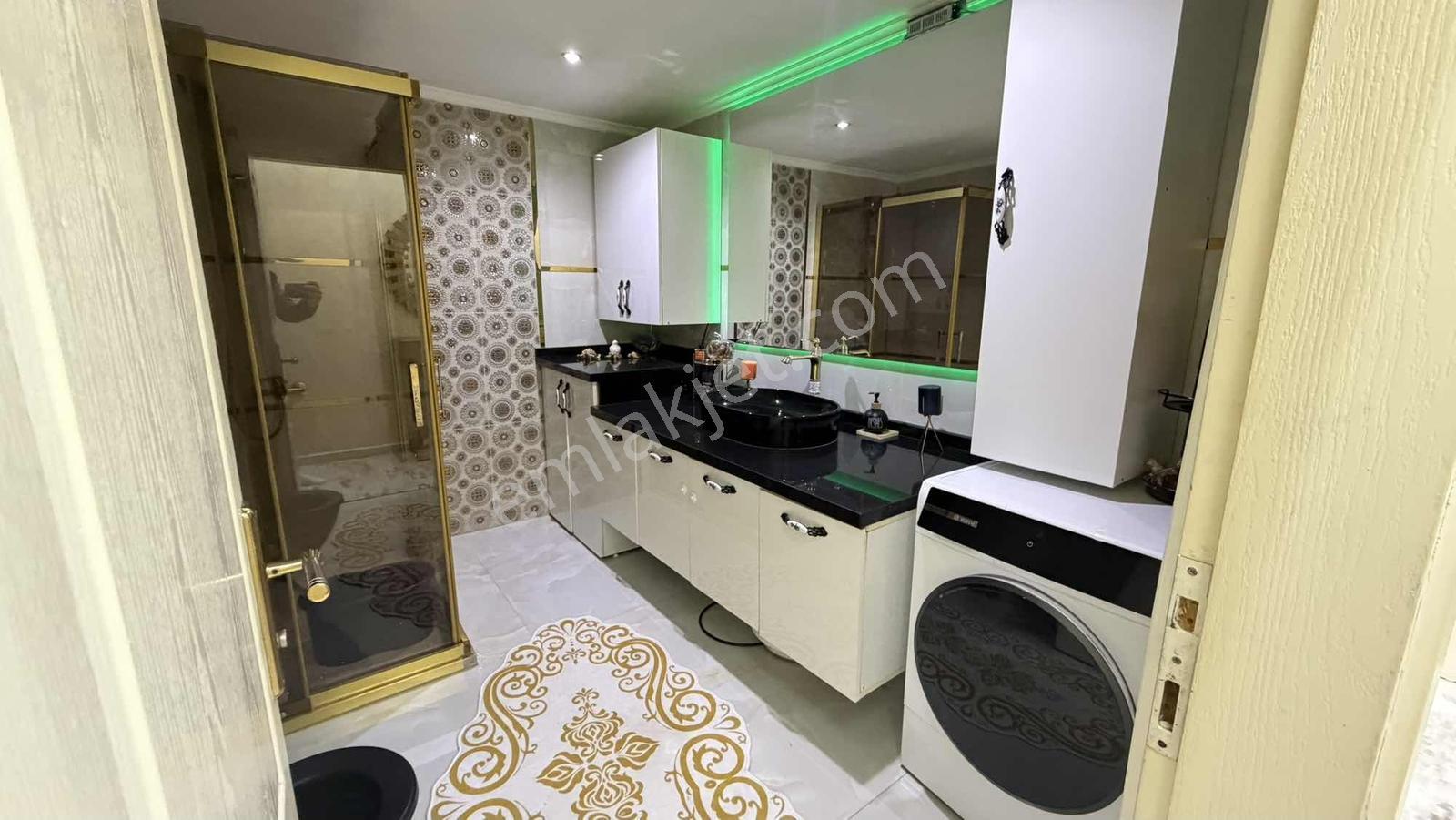 Telsiz Mahallesinde İçi Yenilenmiş 140m2 3+1 Satılık Daire - Görsel 23