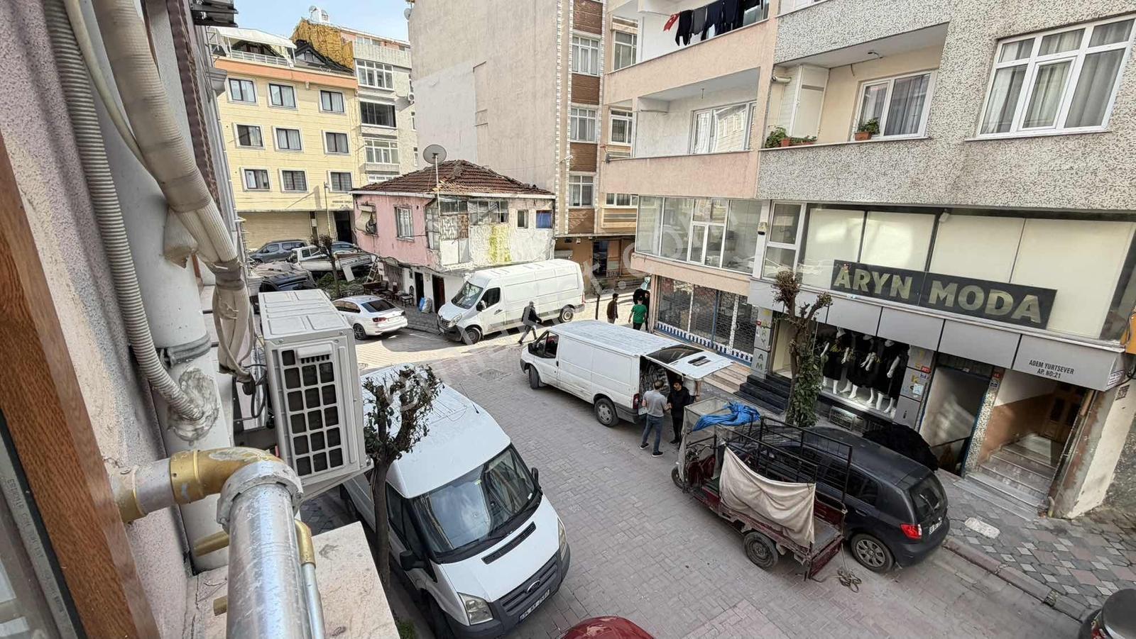 Telsiz Mahallesinde İçi Yenilenmiş 140m2 3+1 Satılık Daire - Görsel 17