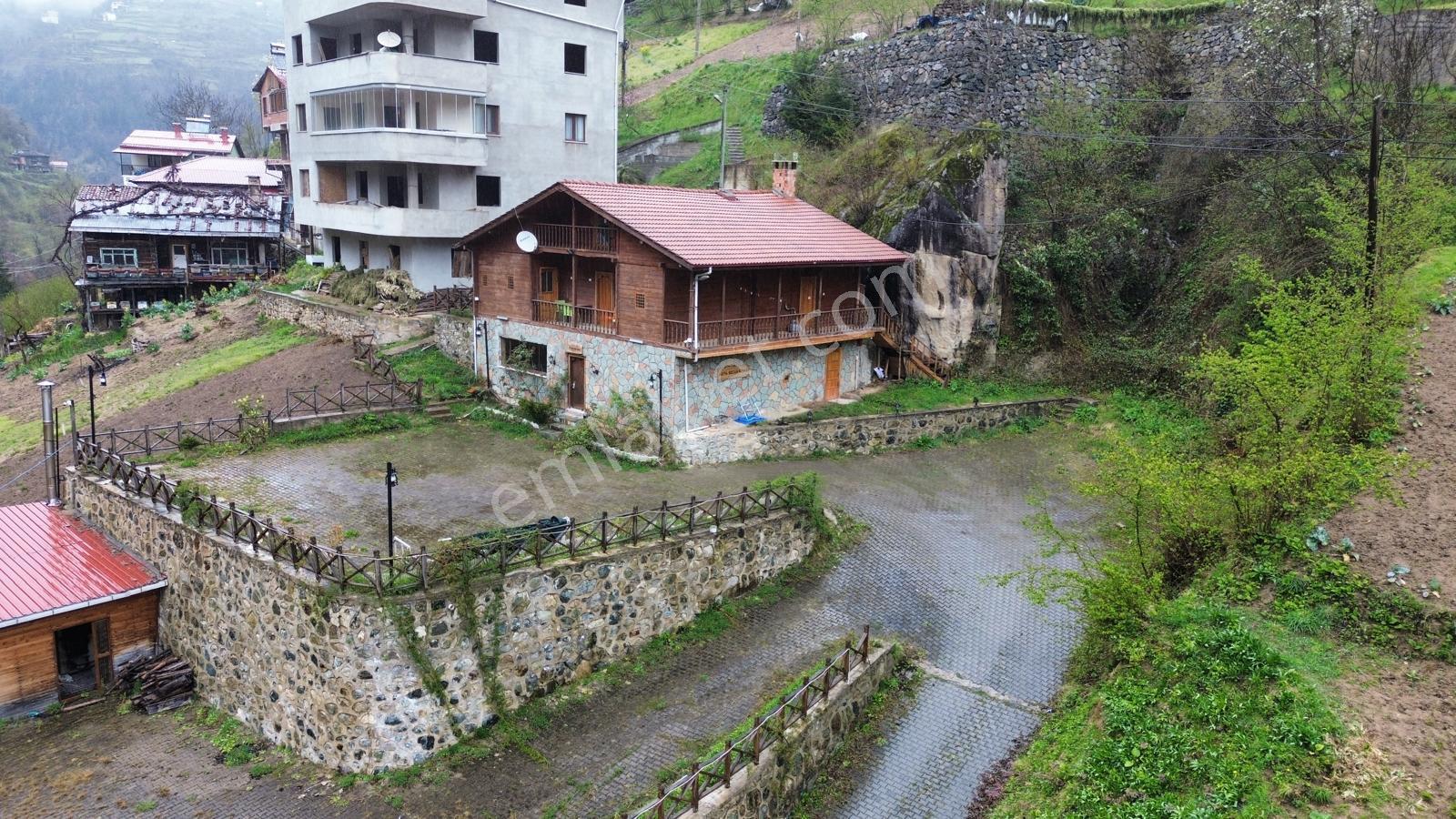 Trabzon Çaykara'da Uzungöl Yolu Üzerinde Kiralık Müstakil Ev - Görsel 17