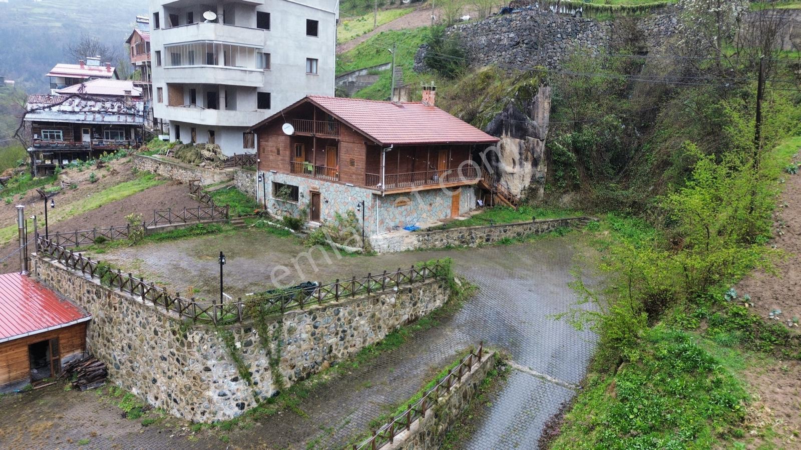 Trabzon Çaykara'da Uzungöl Yolu Üzerinde Kiralık Müstakil Ev - Görsel 18