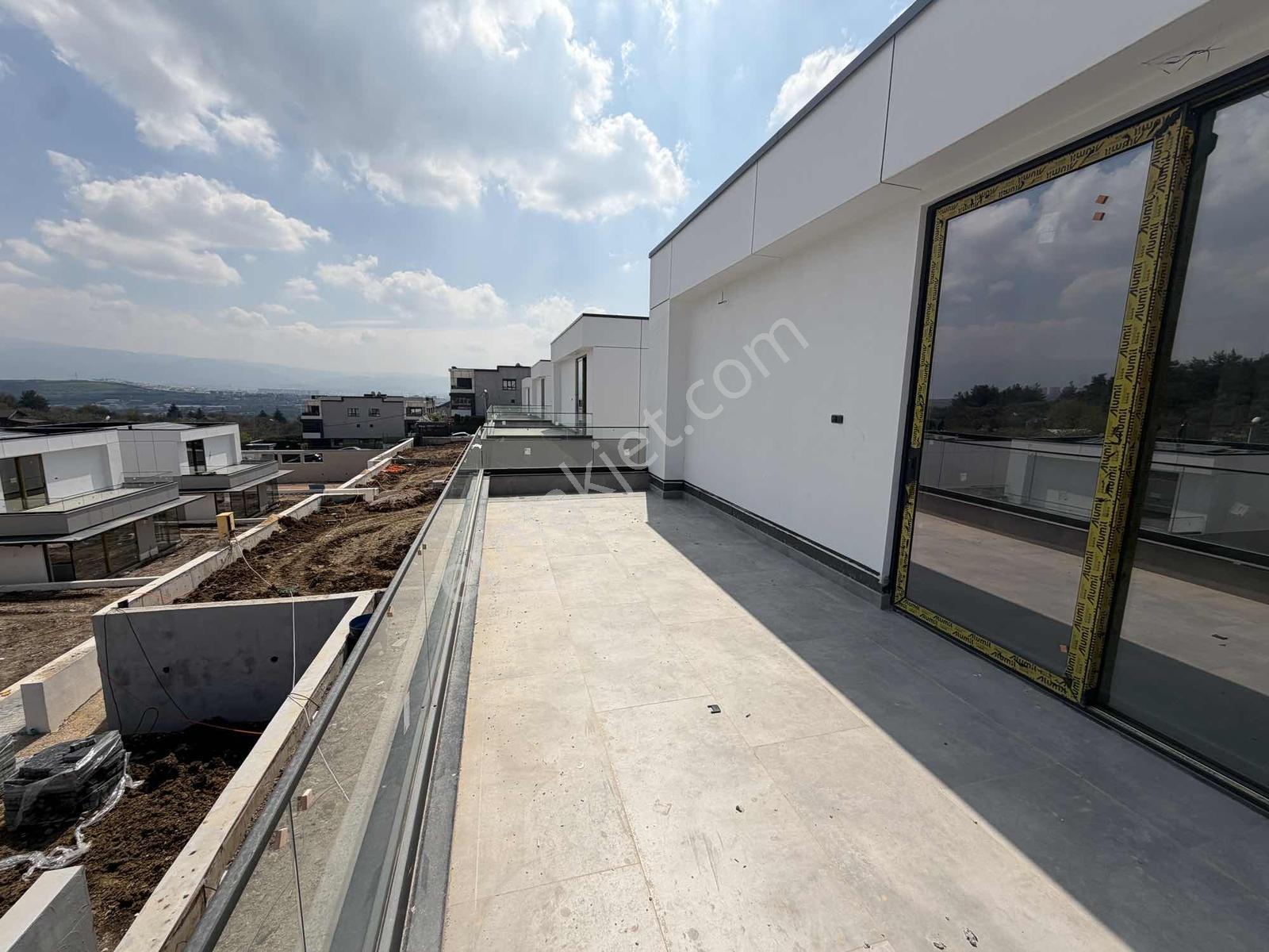 Nilüferköy Full Sosyal Donatılı Satılık Villa - Görsel 24
